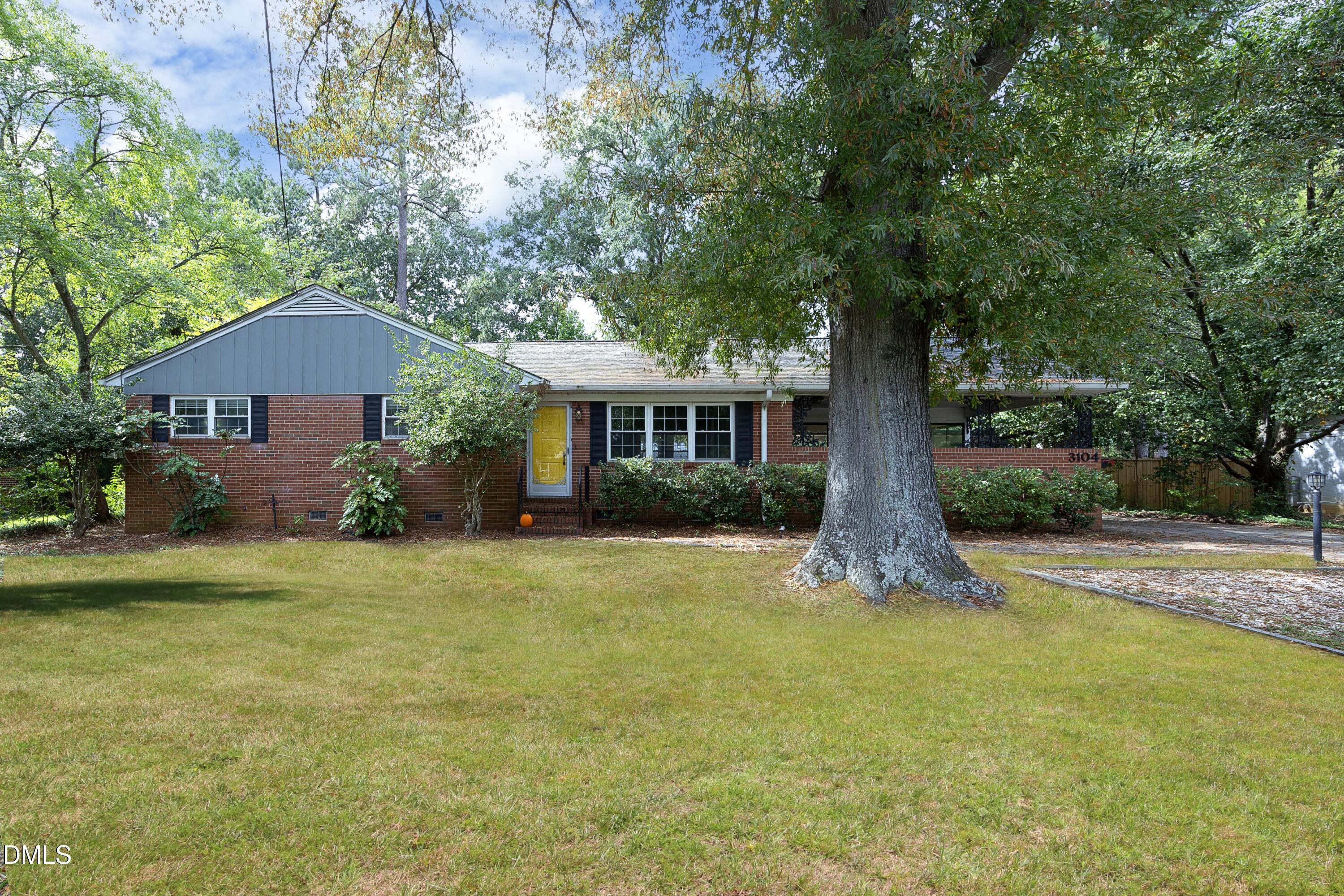 3104 Dixon Road Property Photo 1