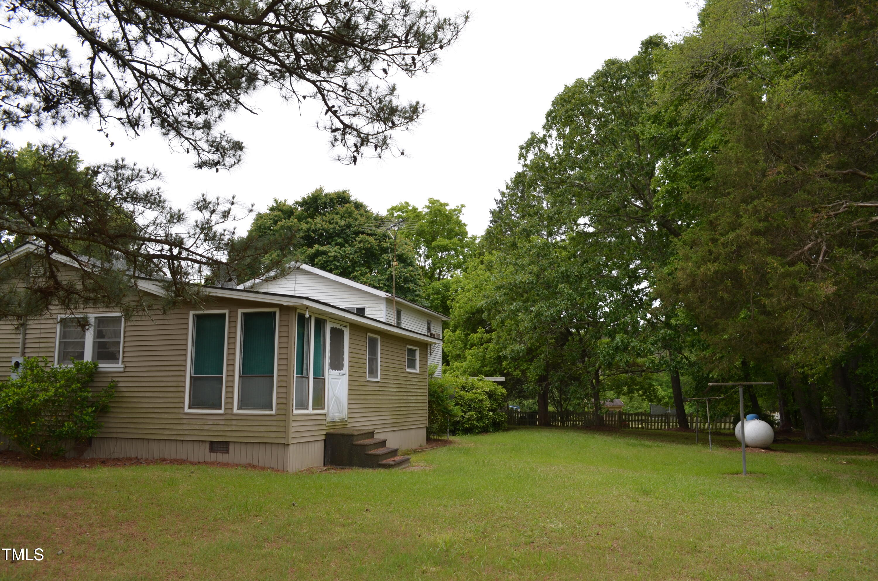 3786 Airport Road Property Photo 12