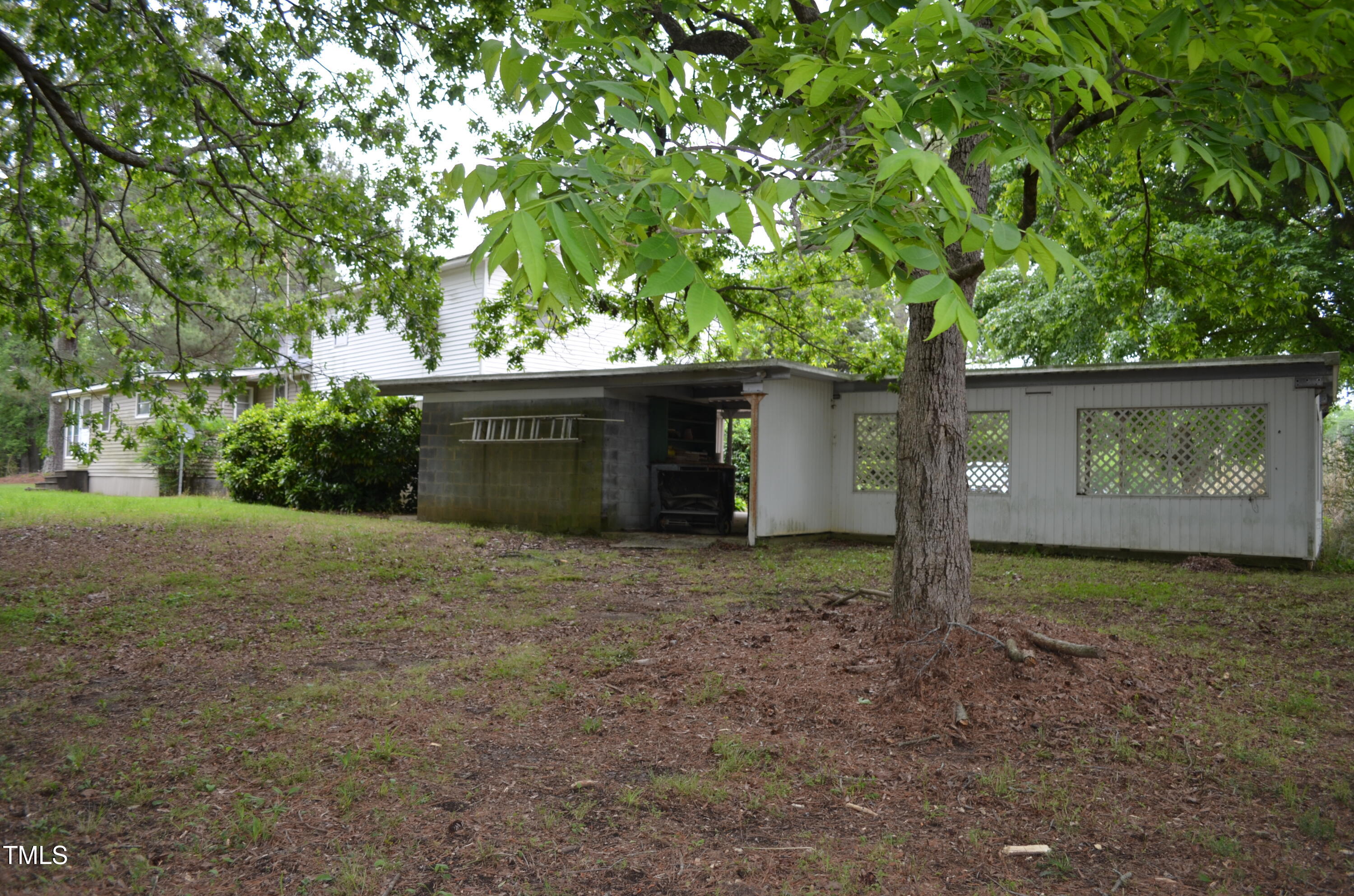 3786 Airport Road Property Photo 18