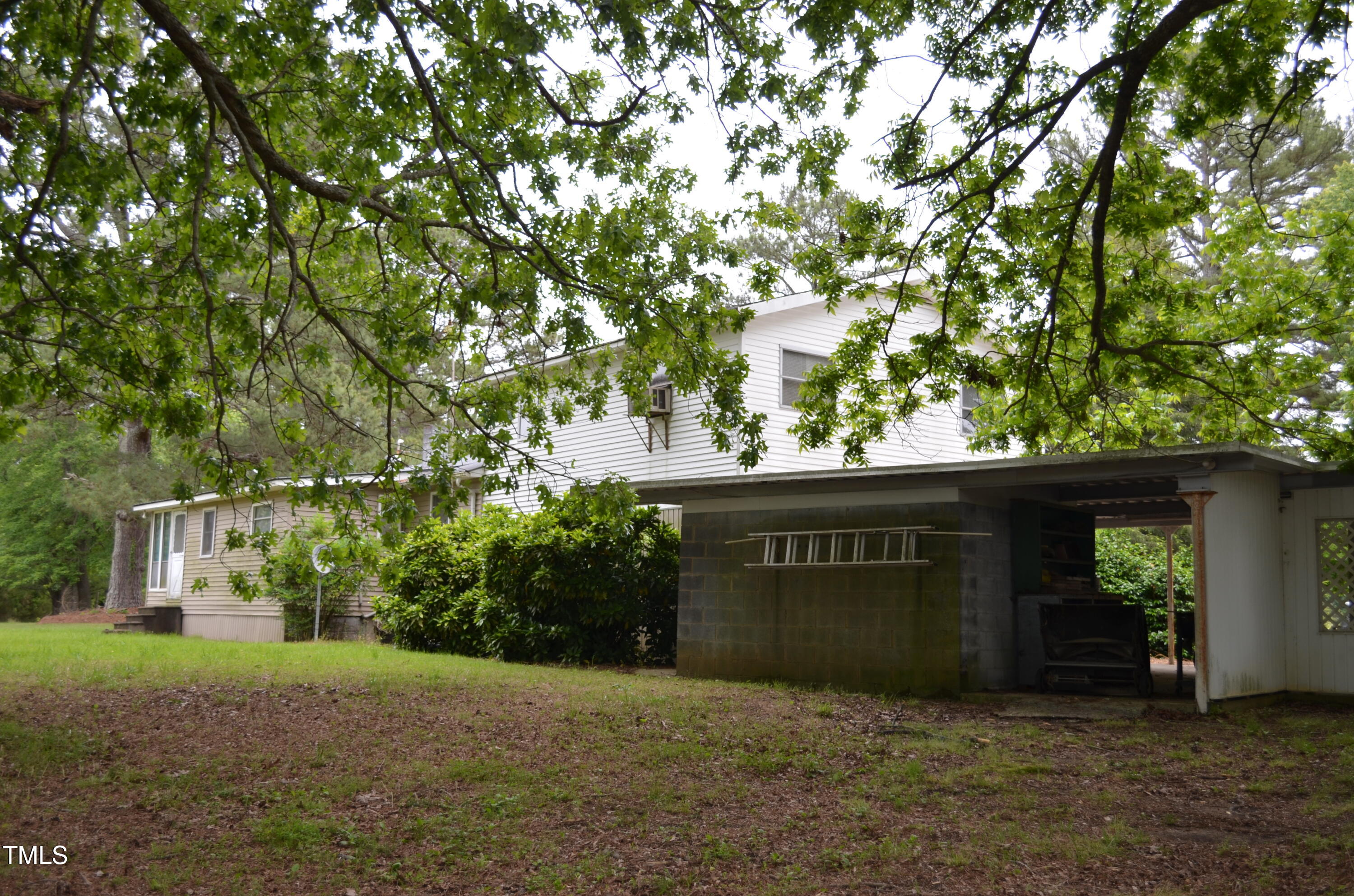 3786 Airport Road Property Photo 19