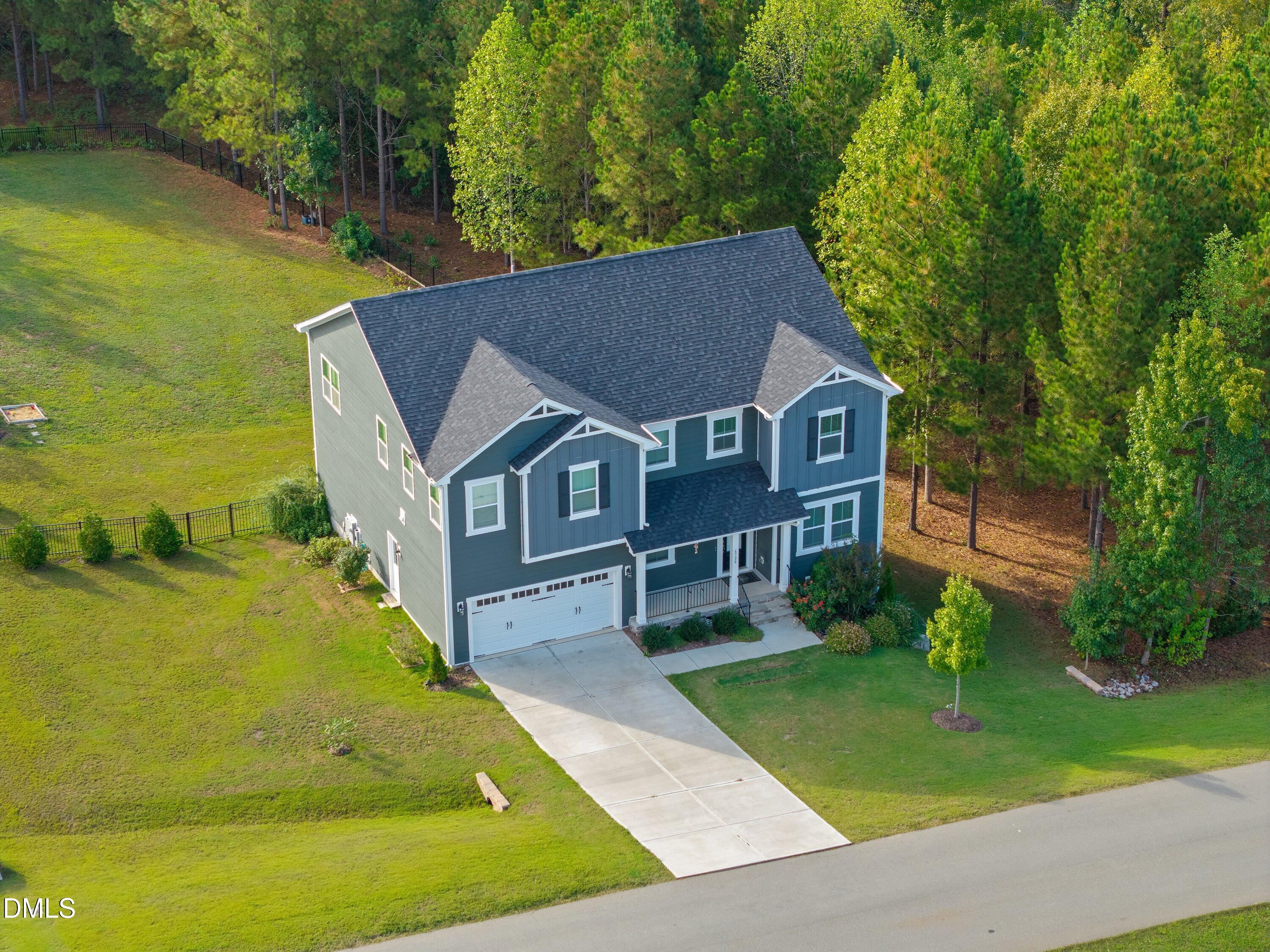 6720 Winter Garden Way Property Photo 3