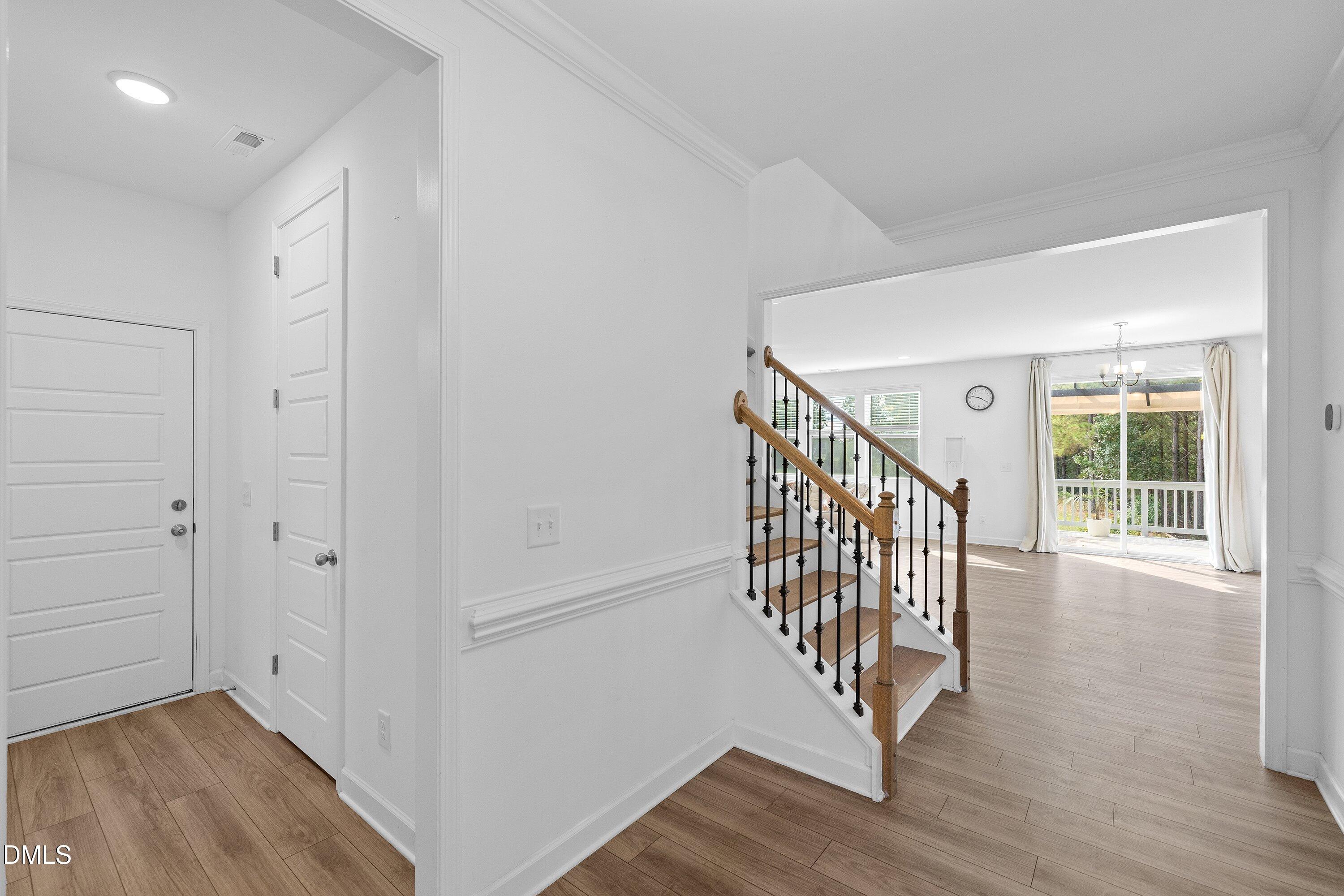 6720 Winter Garden Way Property Photo 6