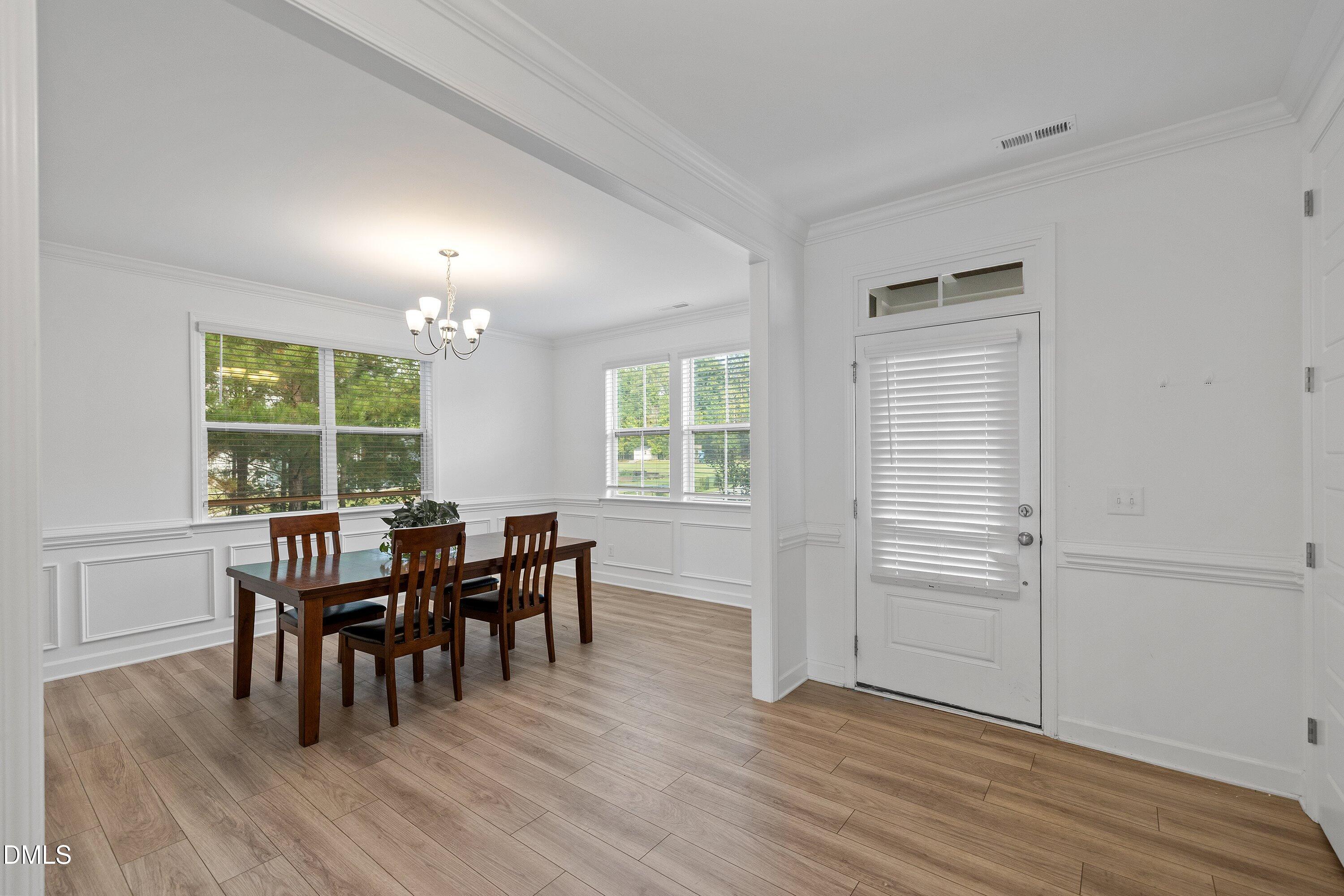 6720 Winter Garden Way Property Photo 7