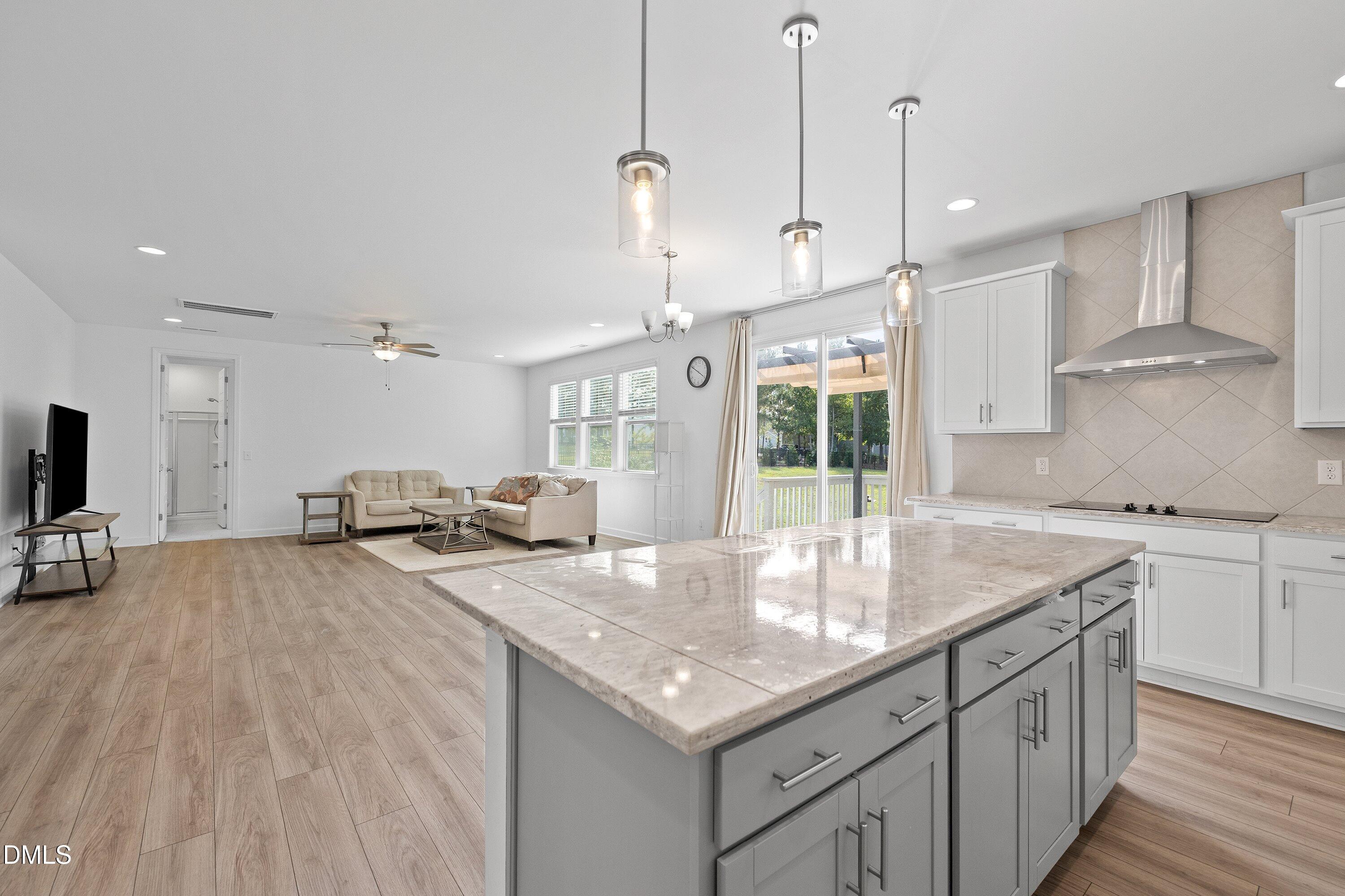 6720 Winter Garden Way Property Photo 12