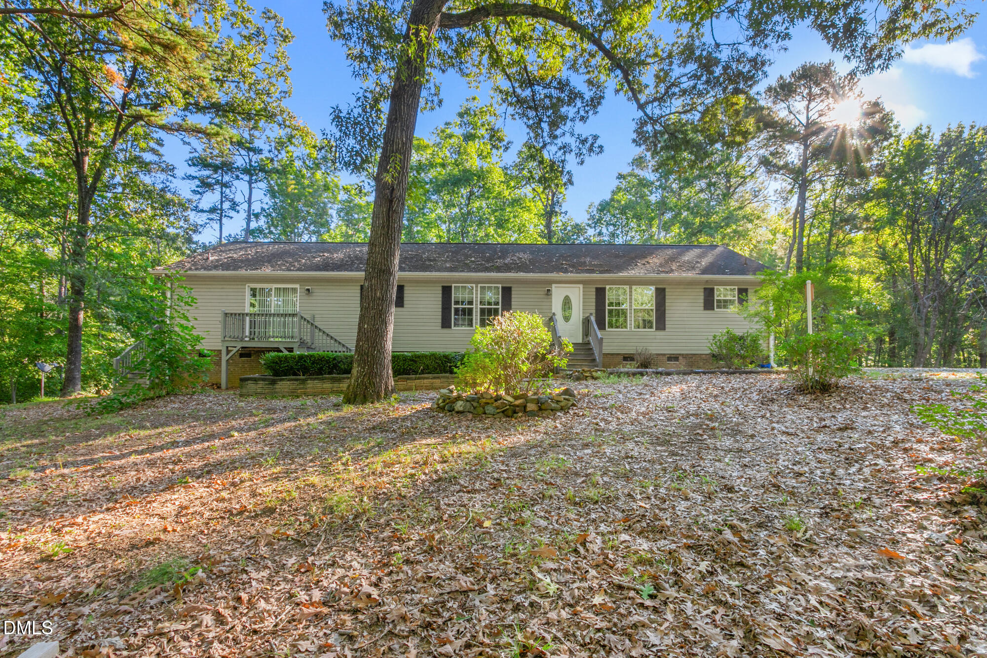 2872 Farrington Point Road Property Photo 4