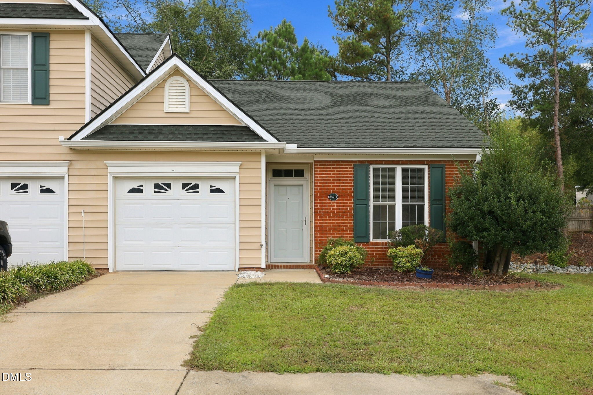 85 Brookmere Drive Apt D Property Photo 1