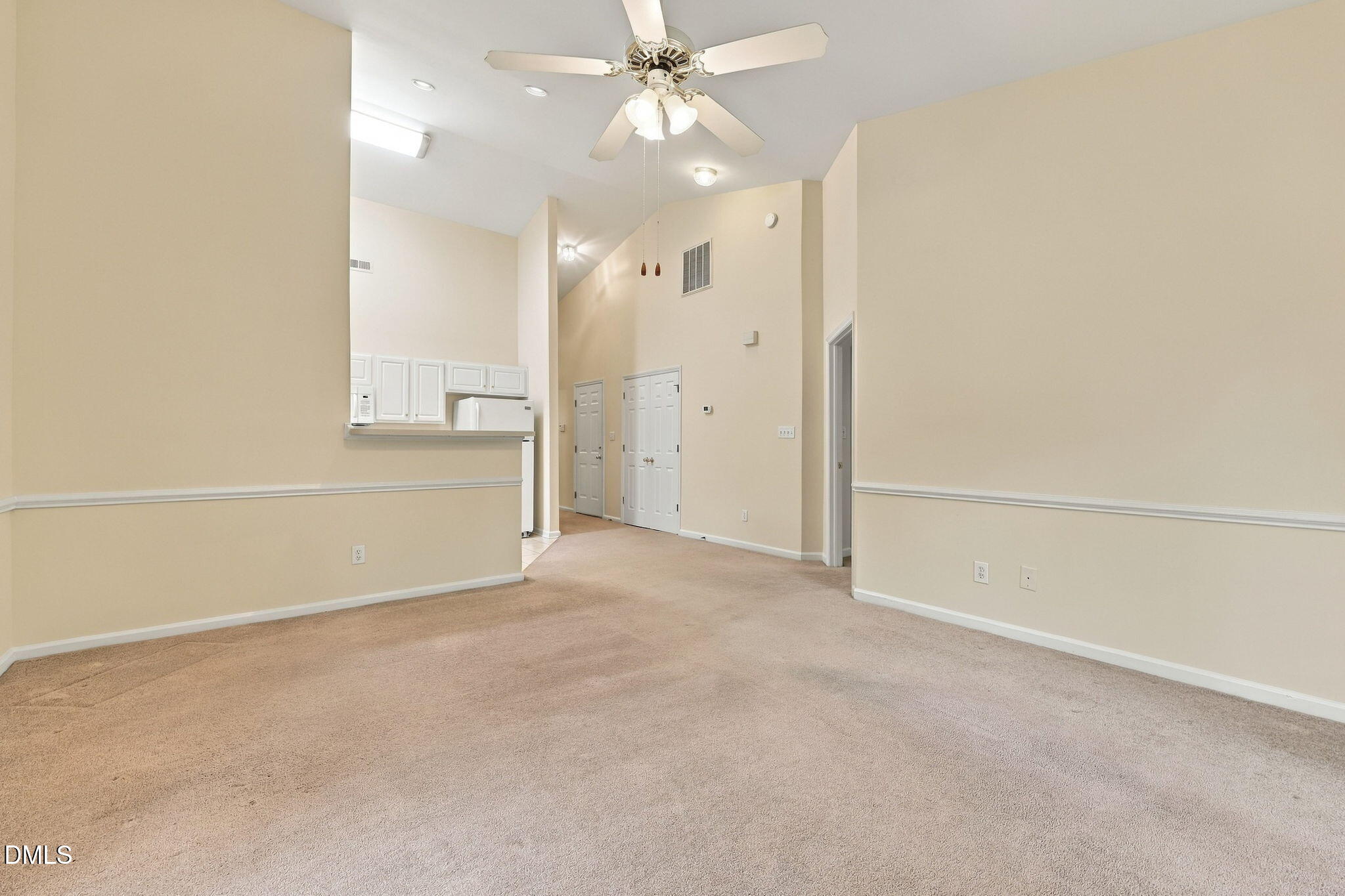 85 Brookmere Drive Apt D Property Photo 11