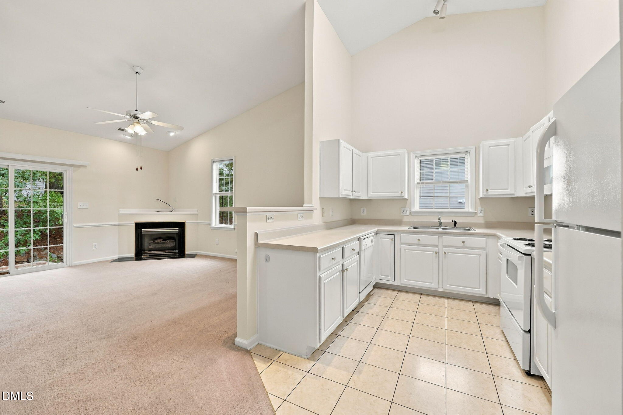 85 Brookmere Drive Apt D Property Photo 15