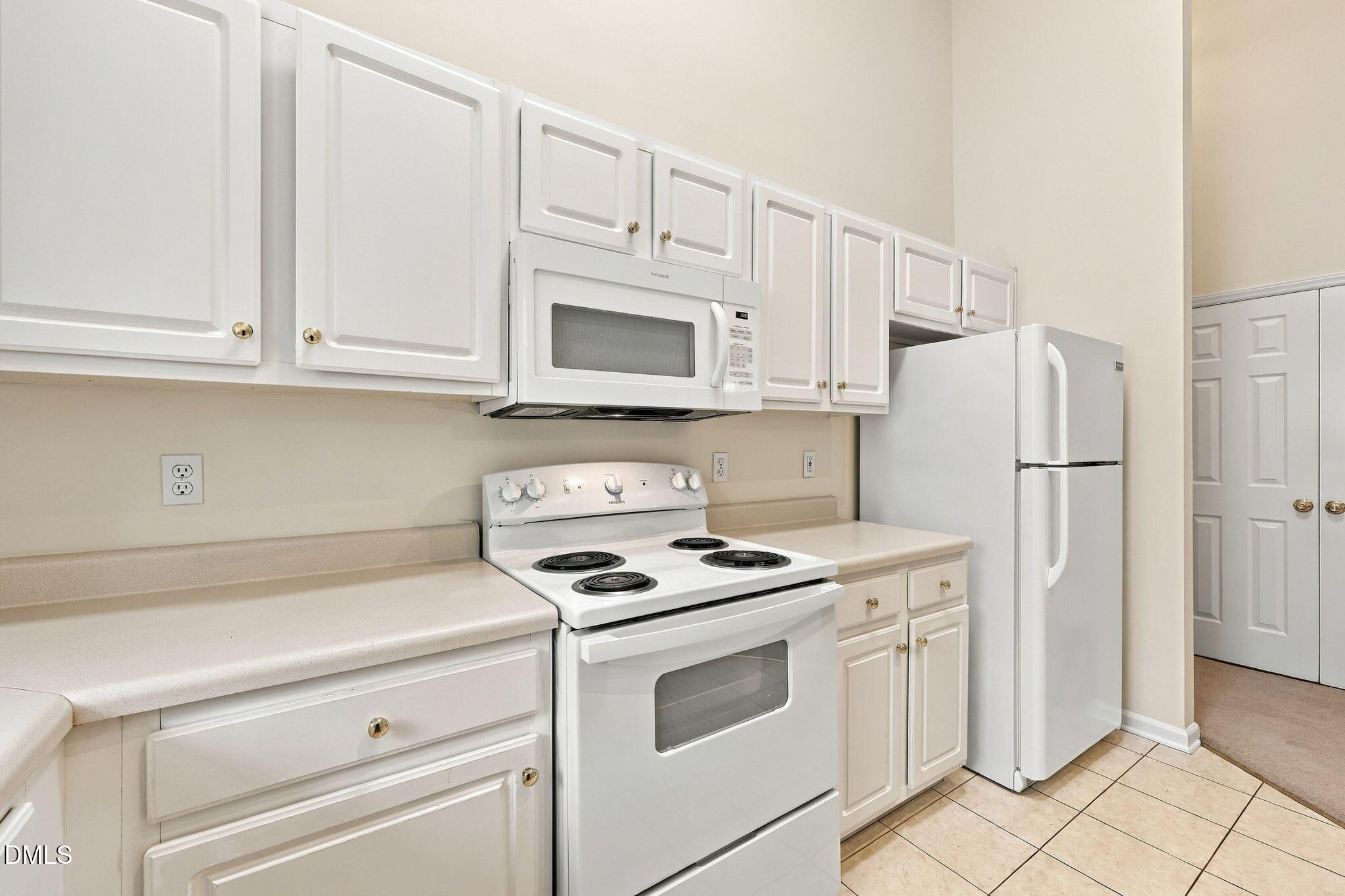 85 Brookmere Drive Apt D Property Photo 18