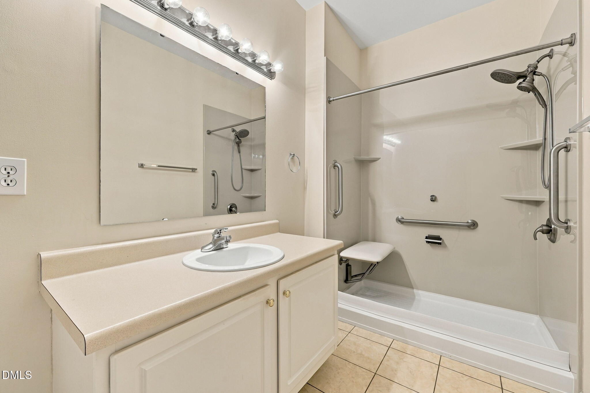 85 Brookmere Drive Apt D Property Photo 22