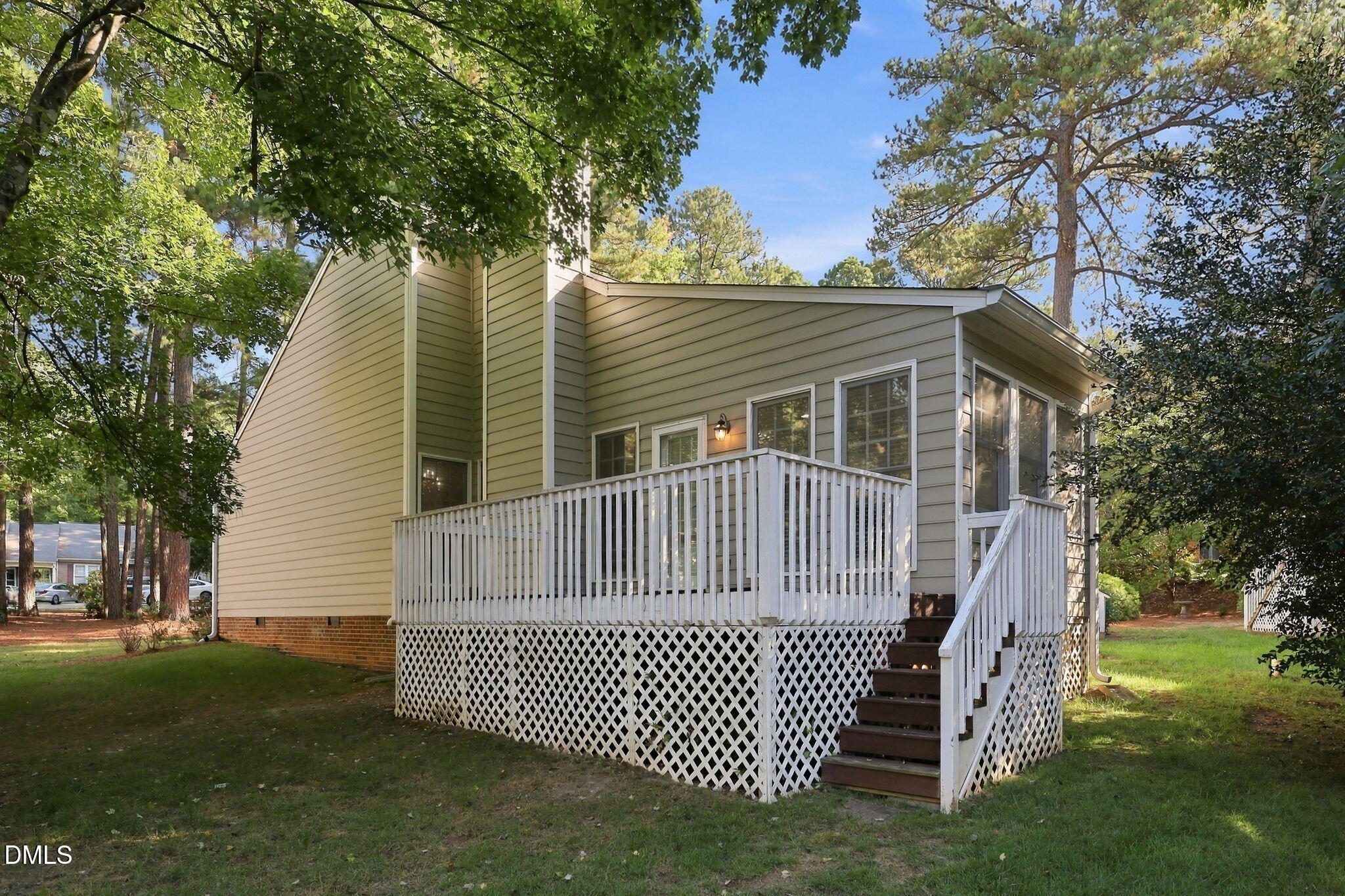 105 Renwick Court Property Photo 22