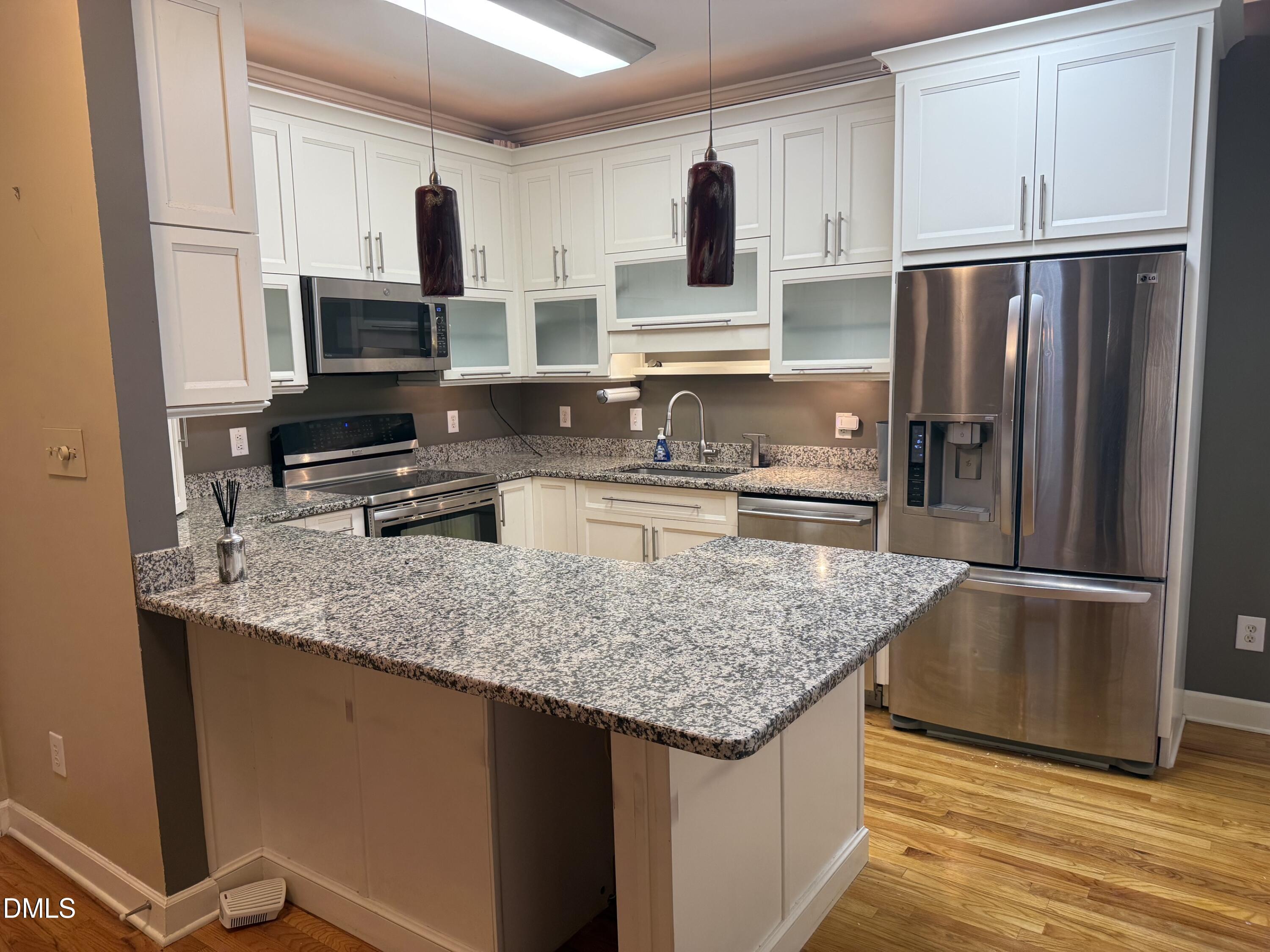 322 Lord Byron Court Property Photo 4
