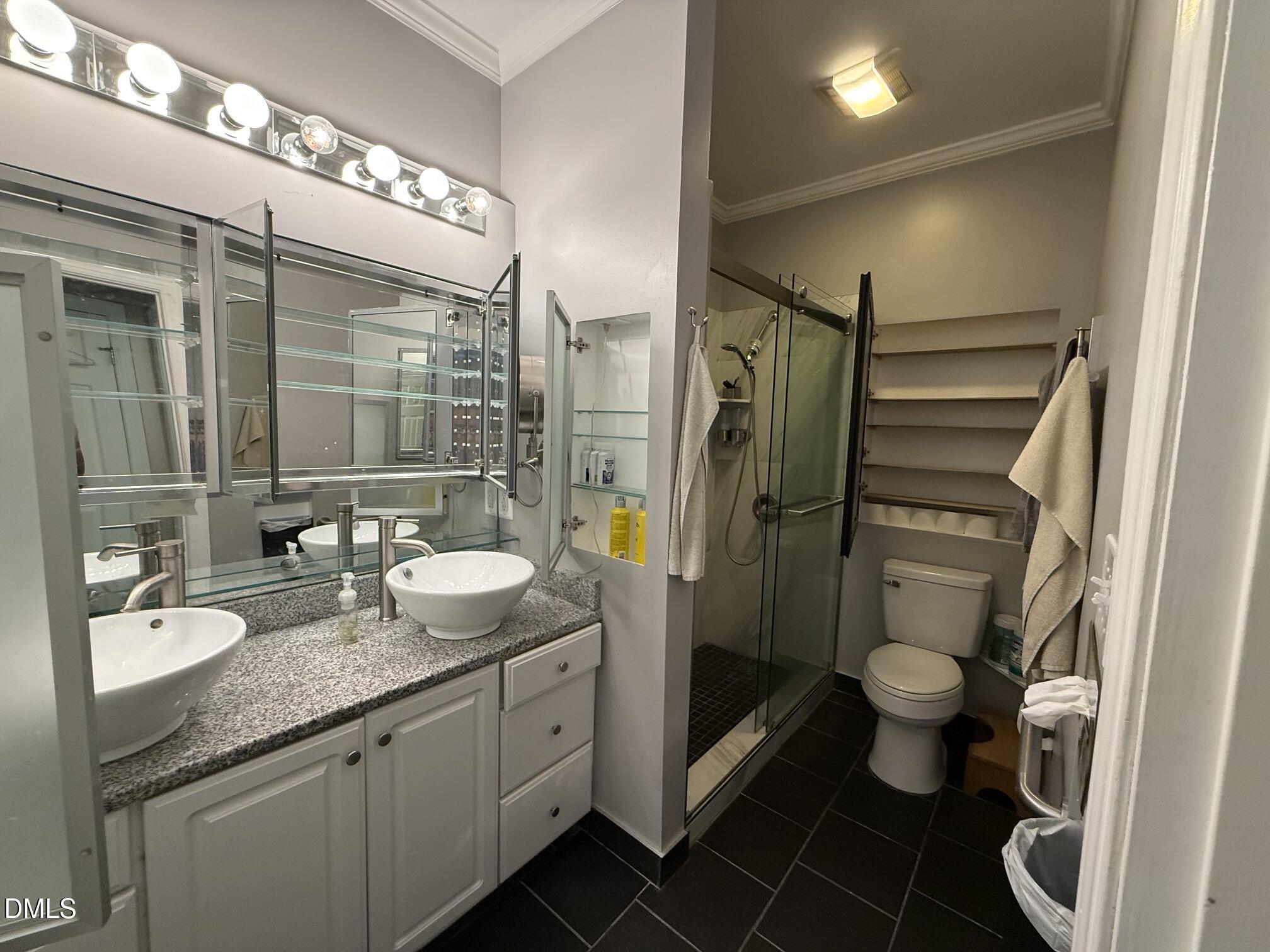 322 Lord Byron Court Property Photo 10