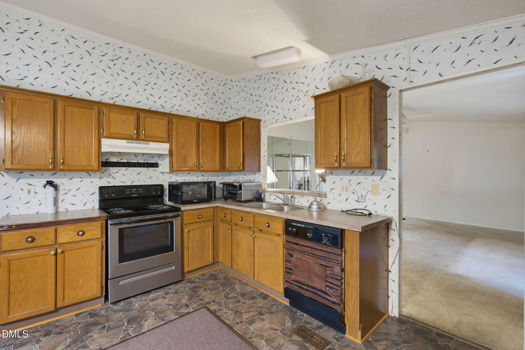 155 Azalea Drive Property Photo 12