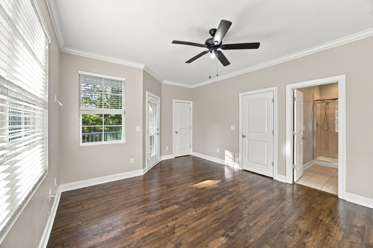 908 Laurel Gate Drive Property Photo 10