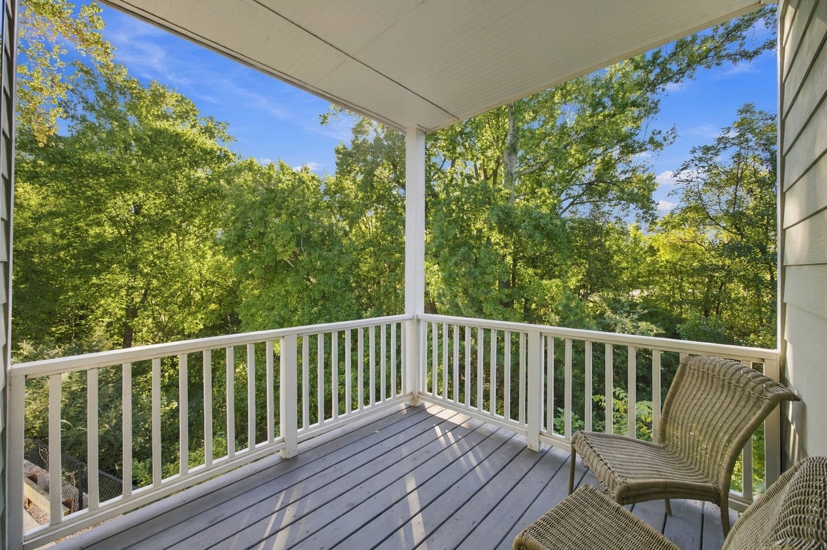 908 Laurel Gate Drive Property Photo 15