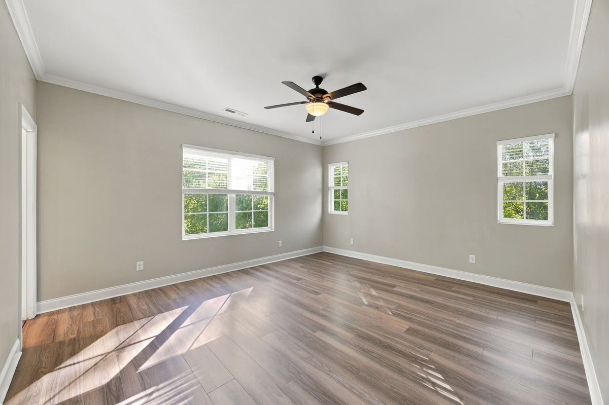 908 Laurel Gate Drive Property Photo 17