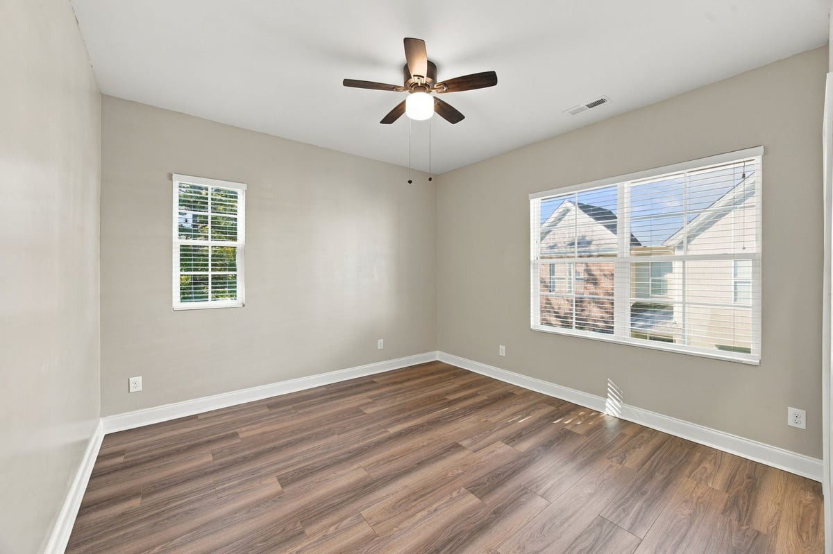 908 Laurel Gate Drive Property Photo 23