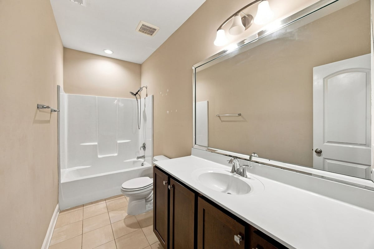 908 Laurel Gate Drive Property Photo 26
