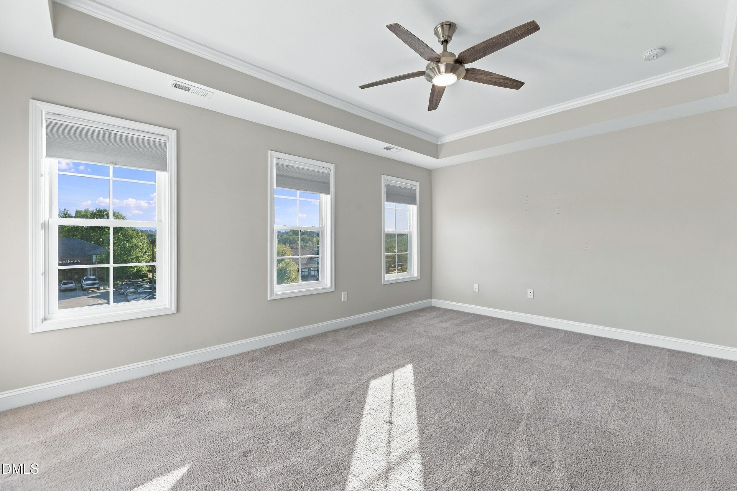 988 Gateway Commons Circle Property Photo 13