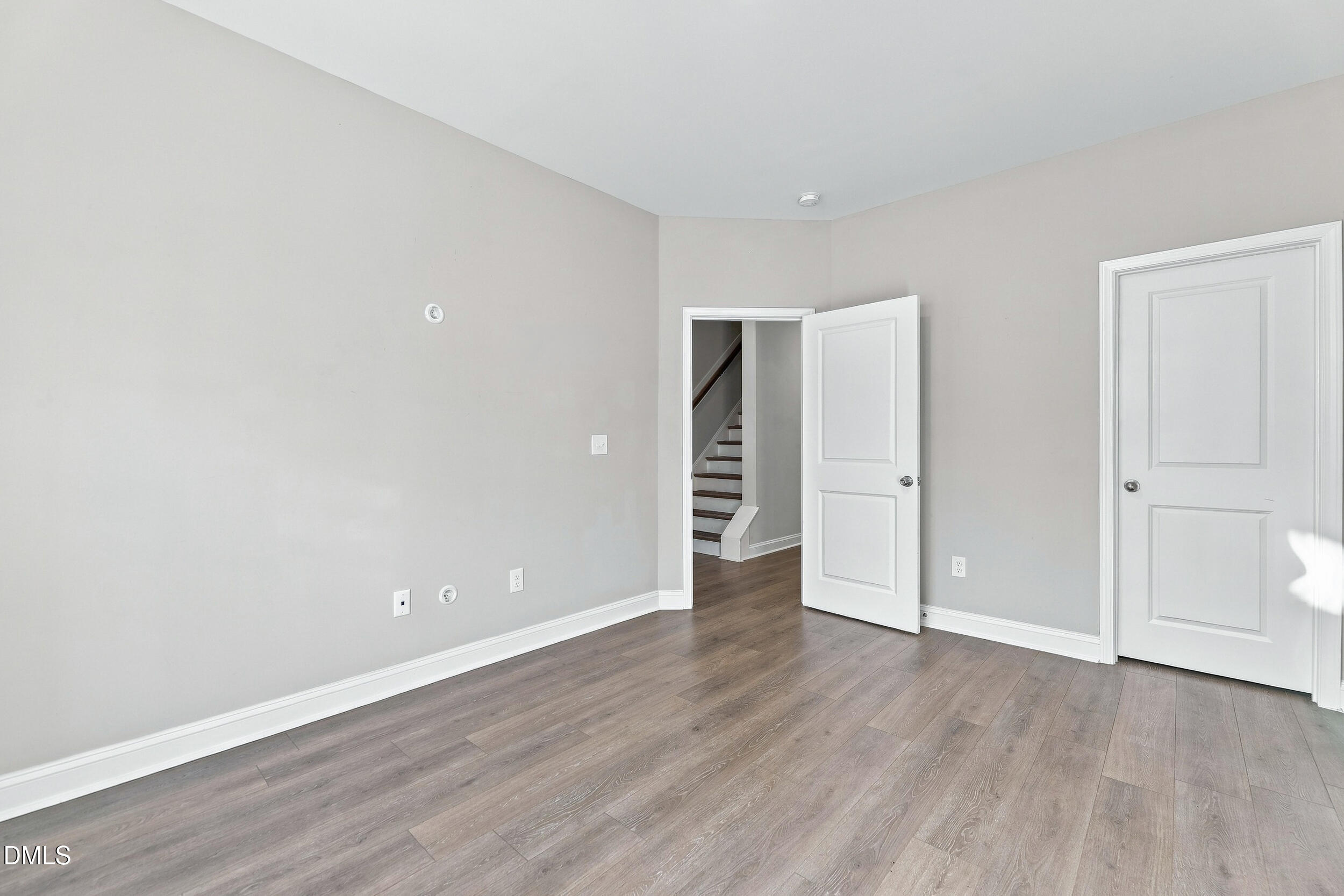 988 Gateway Commons Circle Property Photo 21