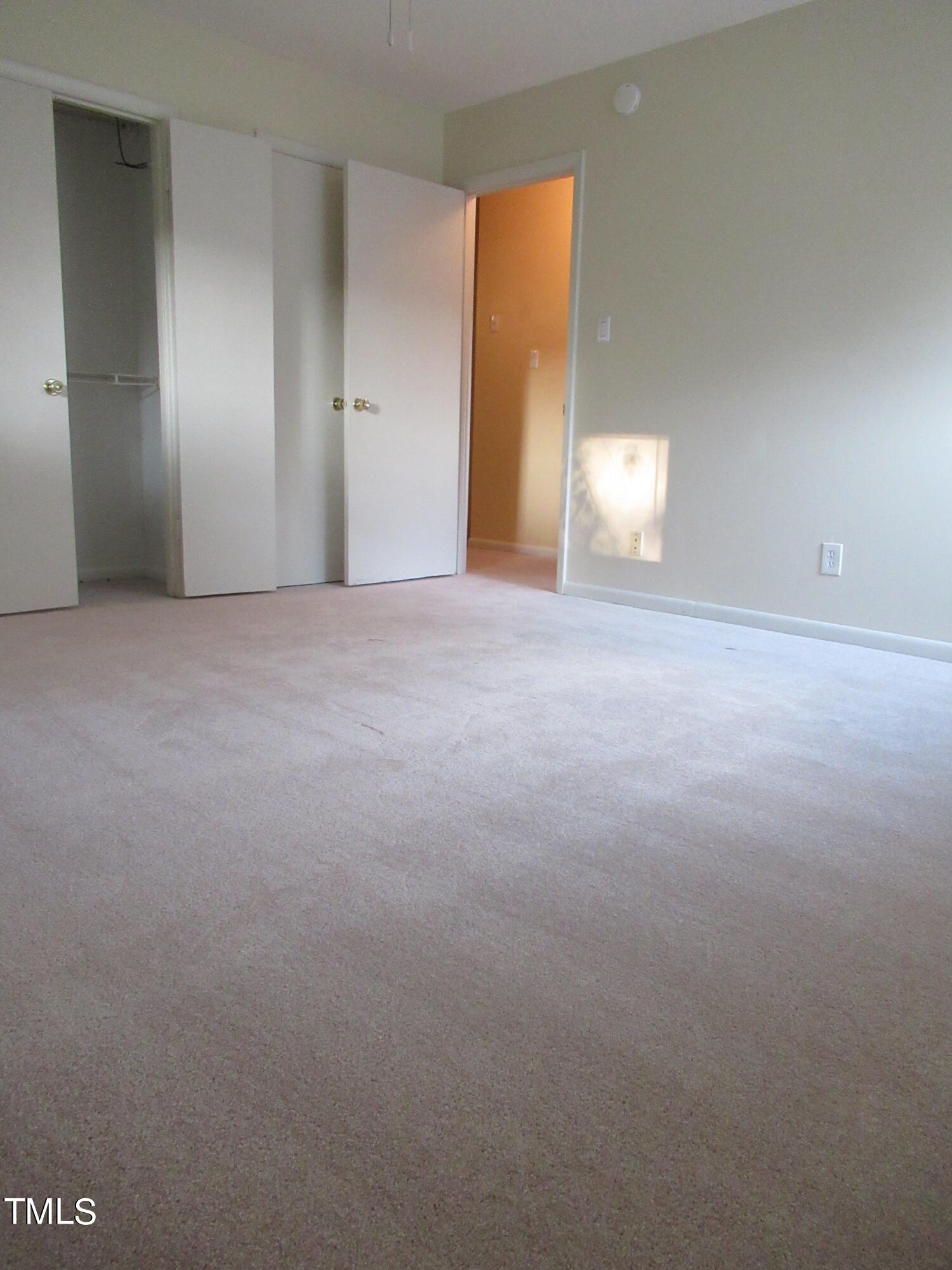 130 S Estes Drive B-11 Property Photo 10