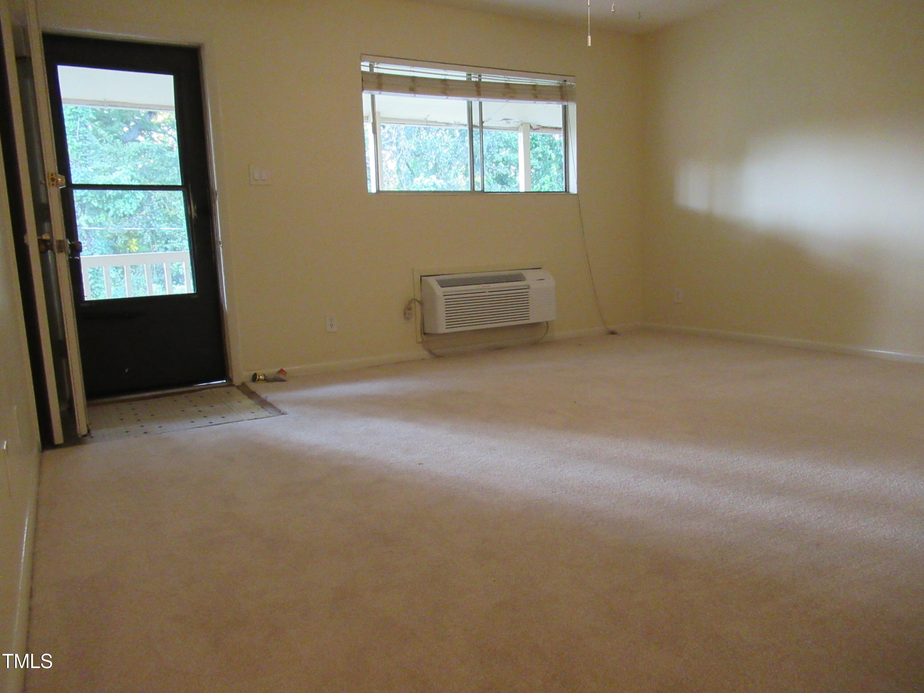 130 S Estes Drive B-11 Property Photo 18
