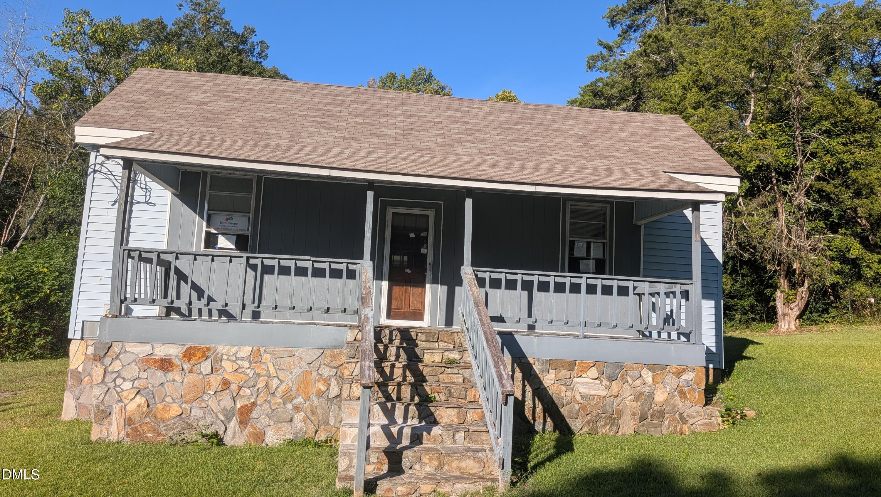 1217 Roberdel Road Property Photo 1