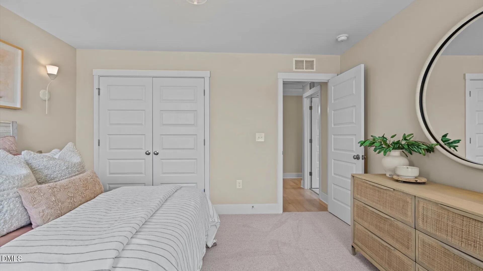 15 Elizabeth Elm Street Property Photo 7