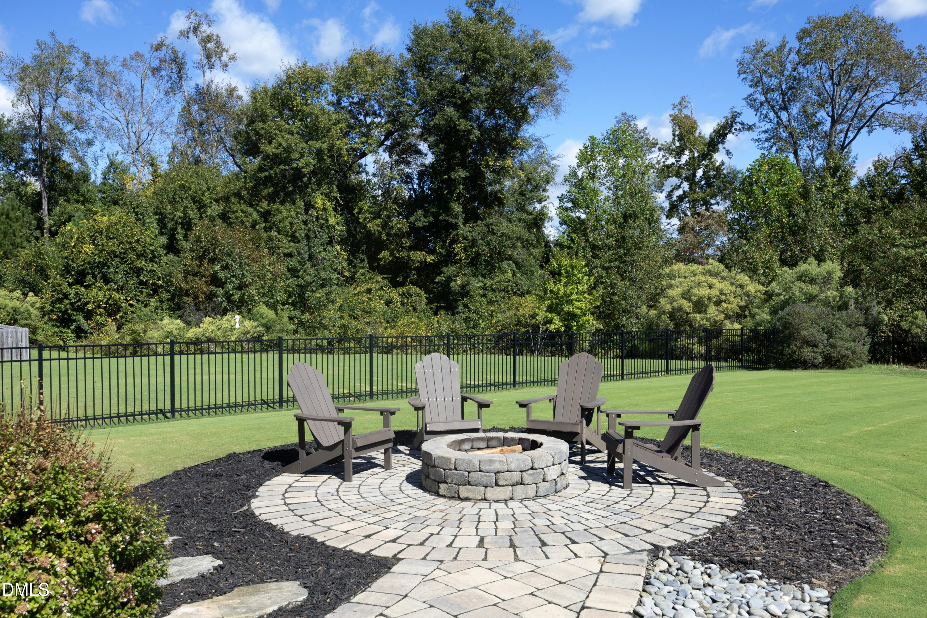5000 Silver Spruce Way Property Photo 25