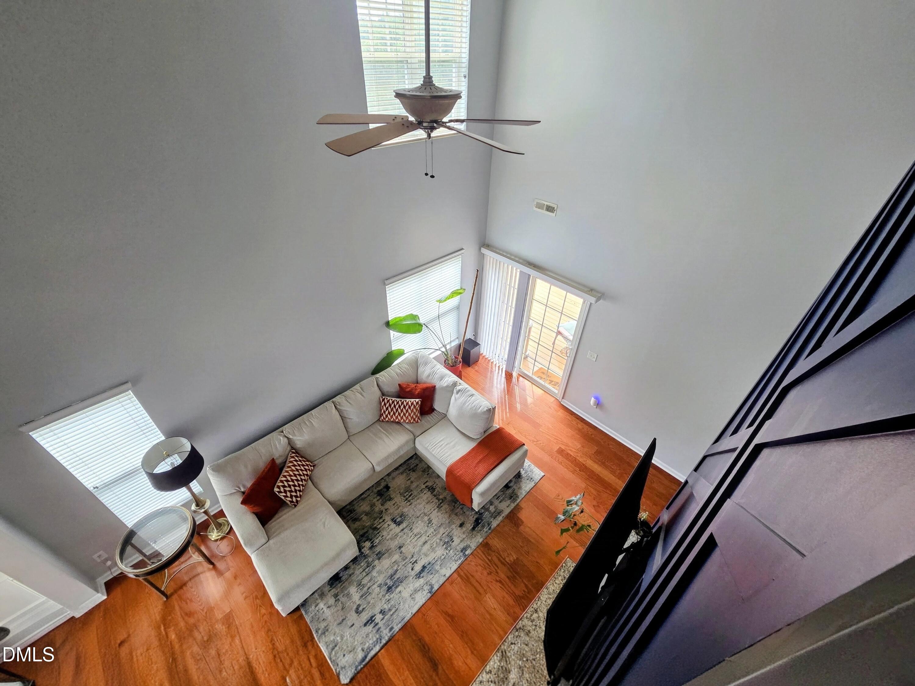 3327 Whispernut Lane Property Photo 4