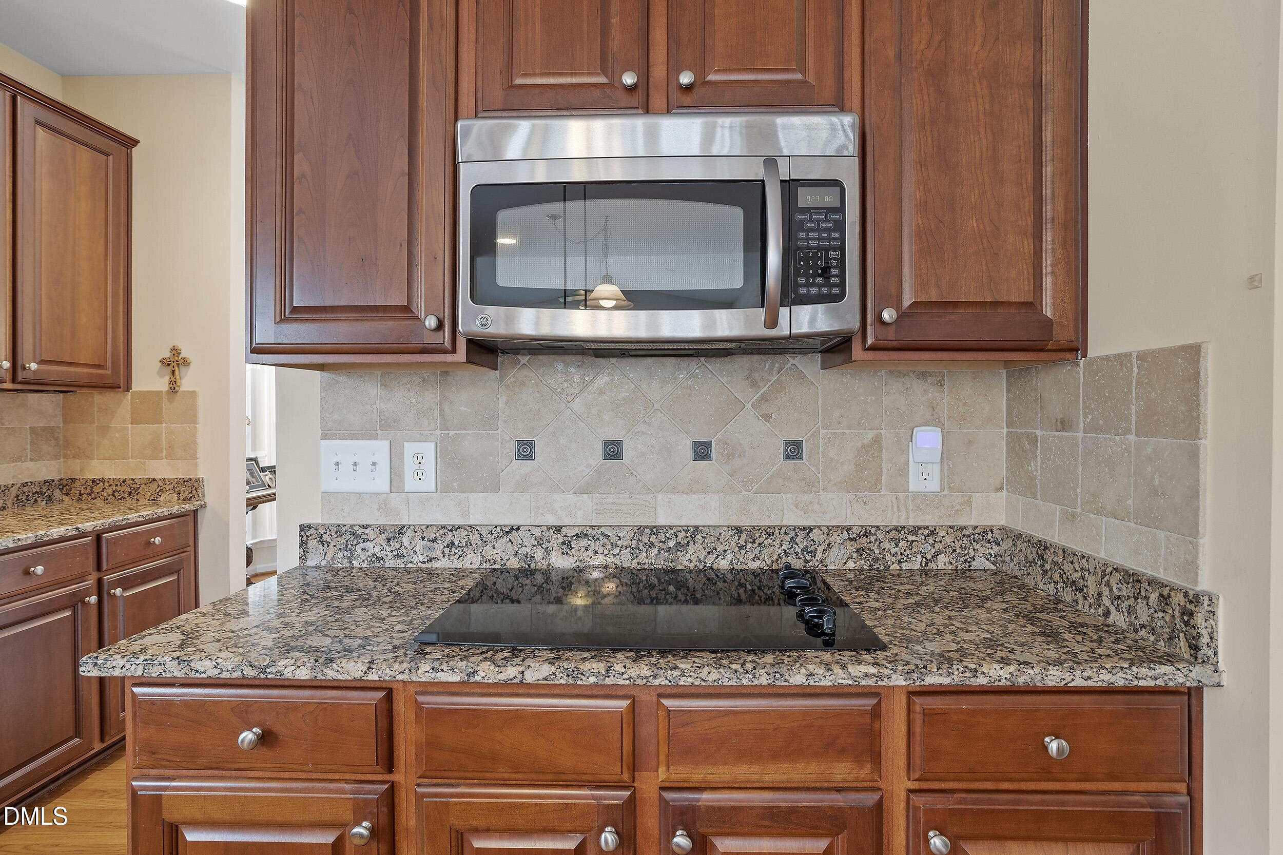 105 Clubhouse Drive Property Photo 4
