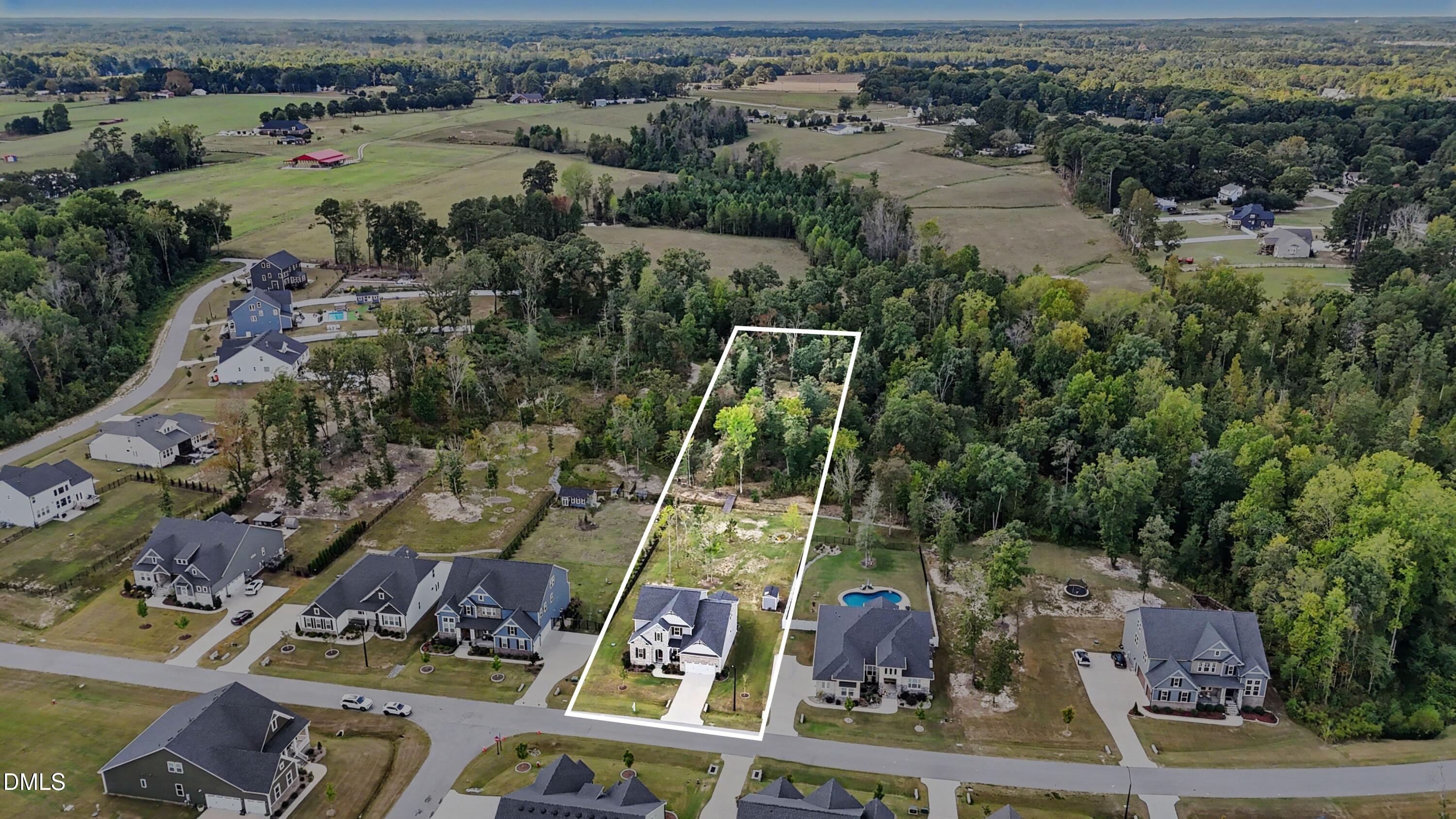 188 Streamside Drive Property Photo 2