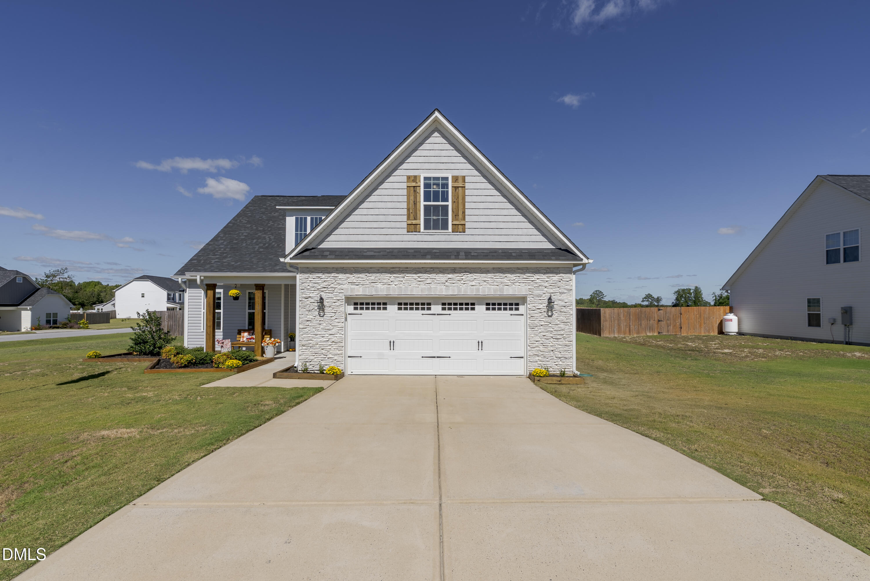 17 Looping Horse Circle Property Photo 46
