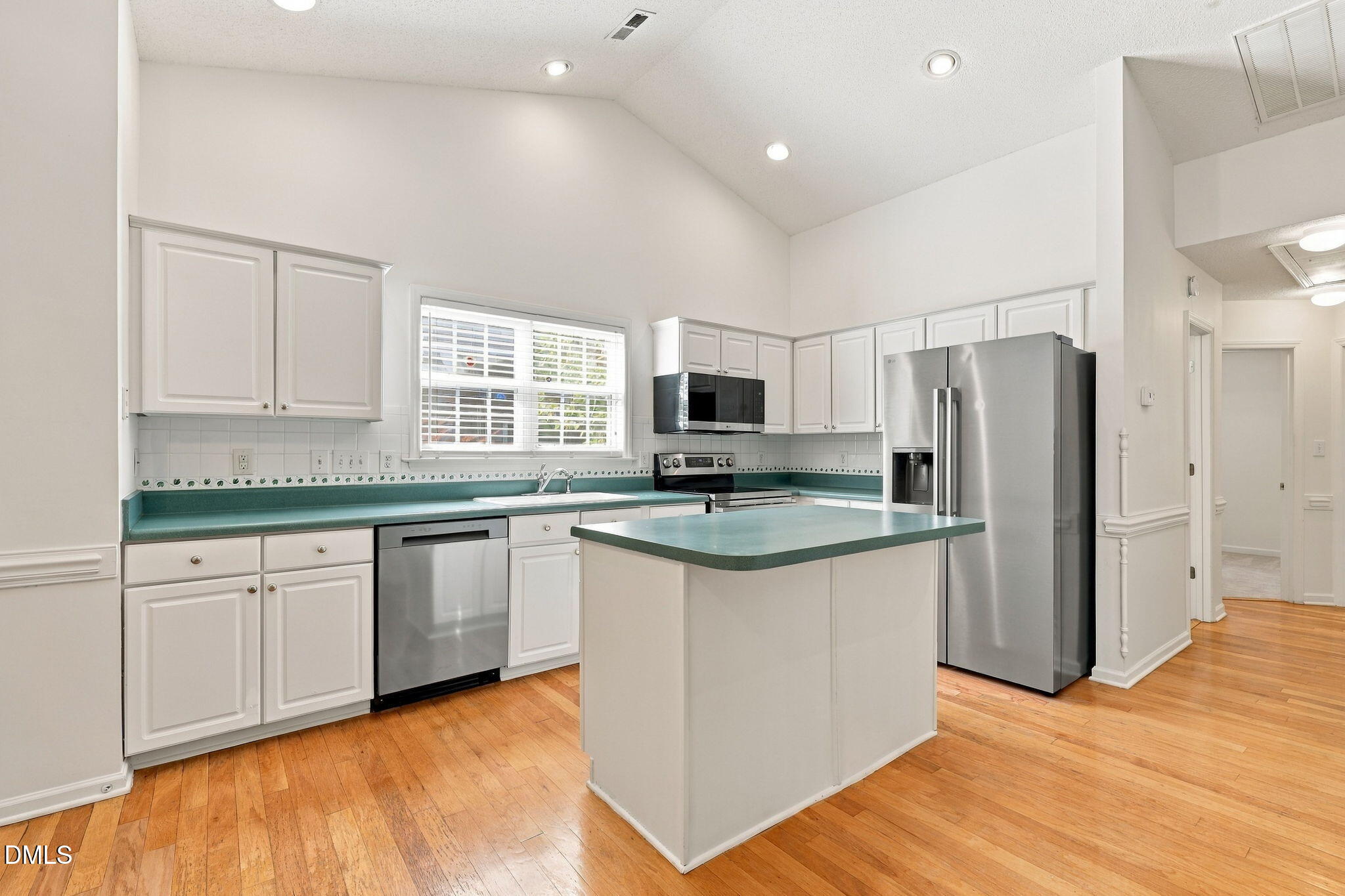 706 Latta Circle Property Photo 11