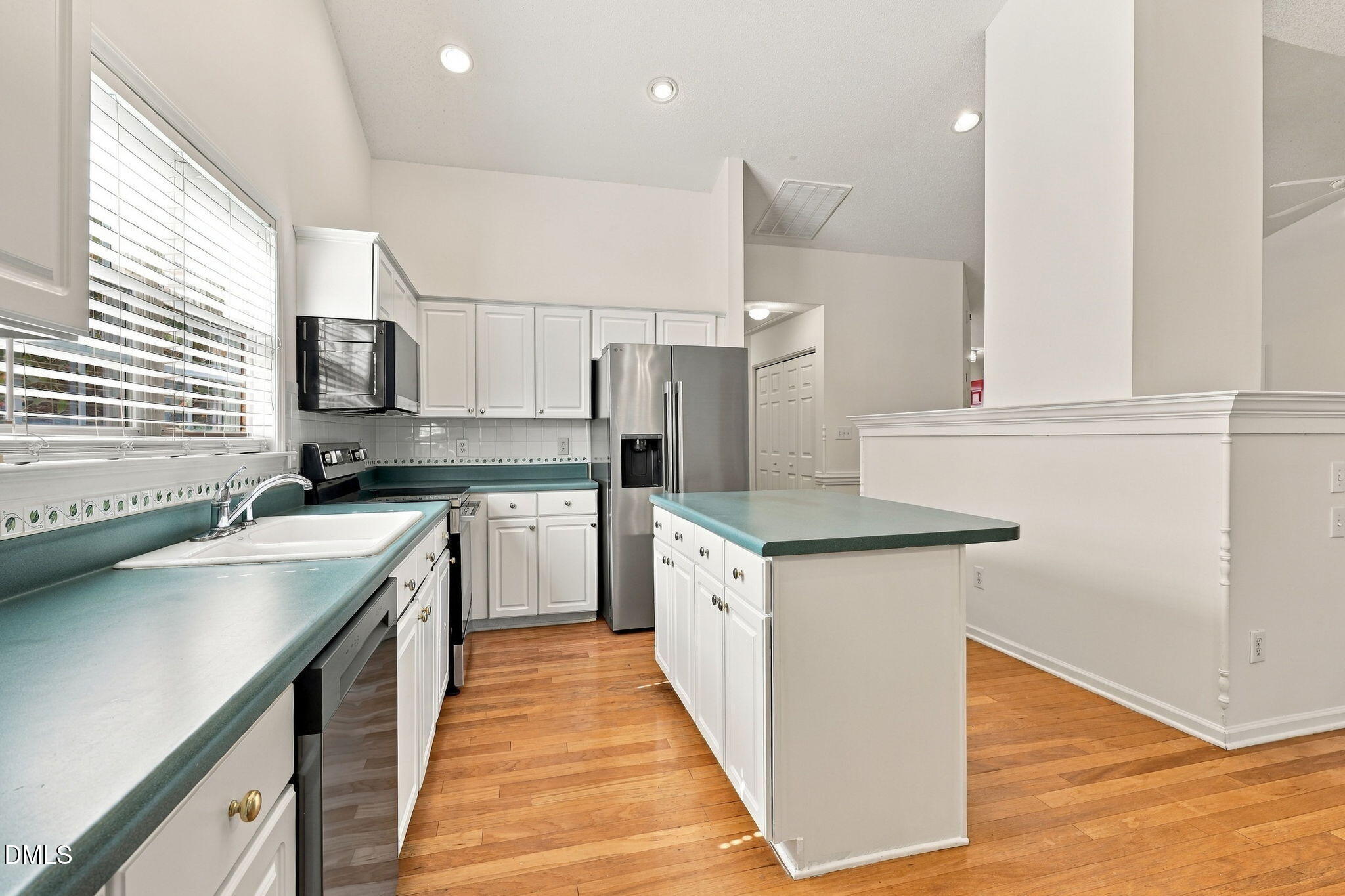 706 Latta Circle Property Photo 12