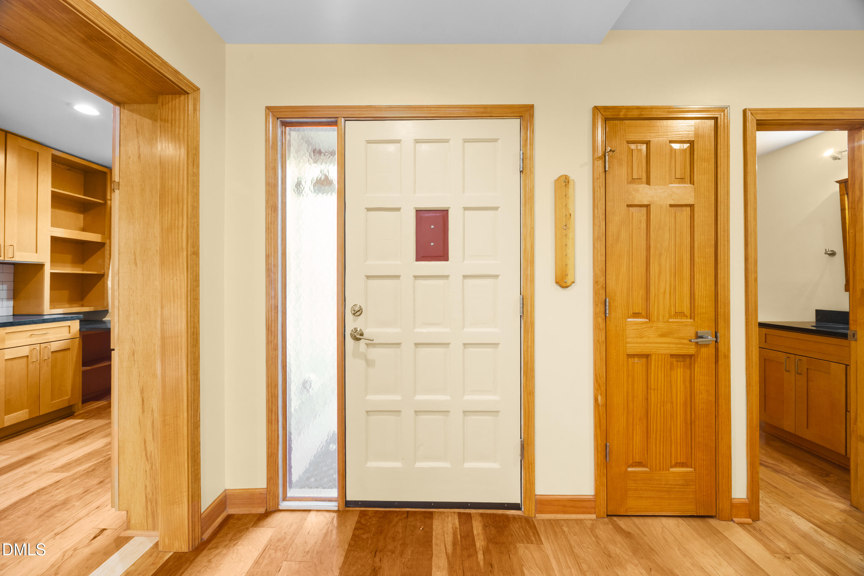 4100 Five Oaks Drive Property Photo 6