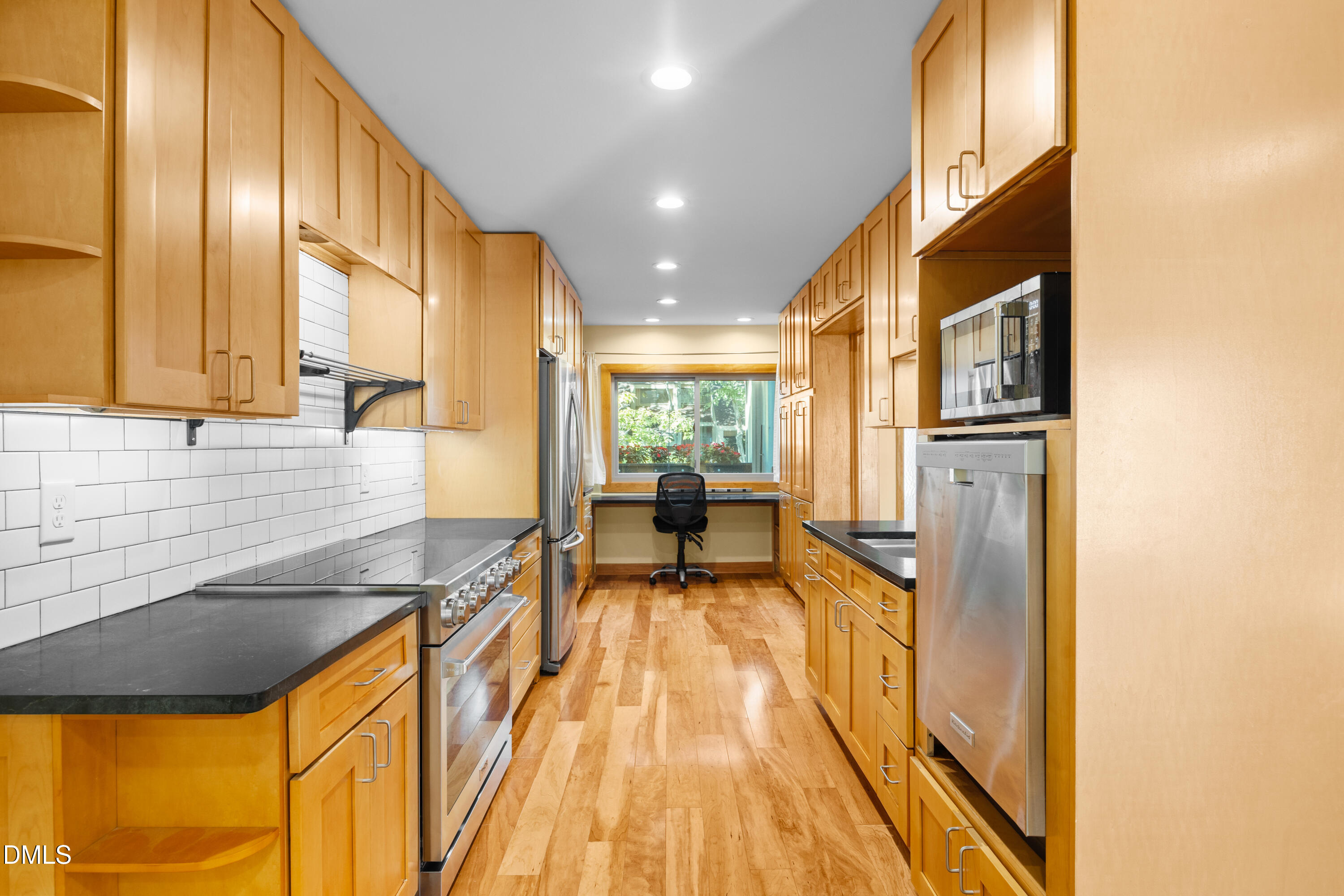 4100 Five Oaks Drive Property Photo 15