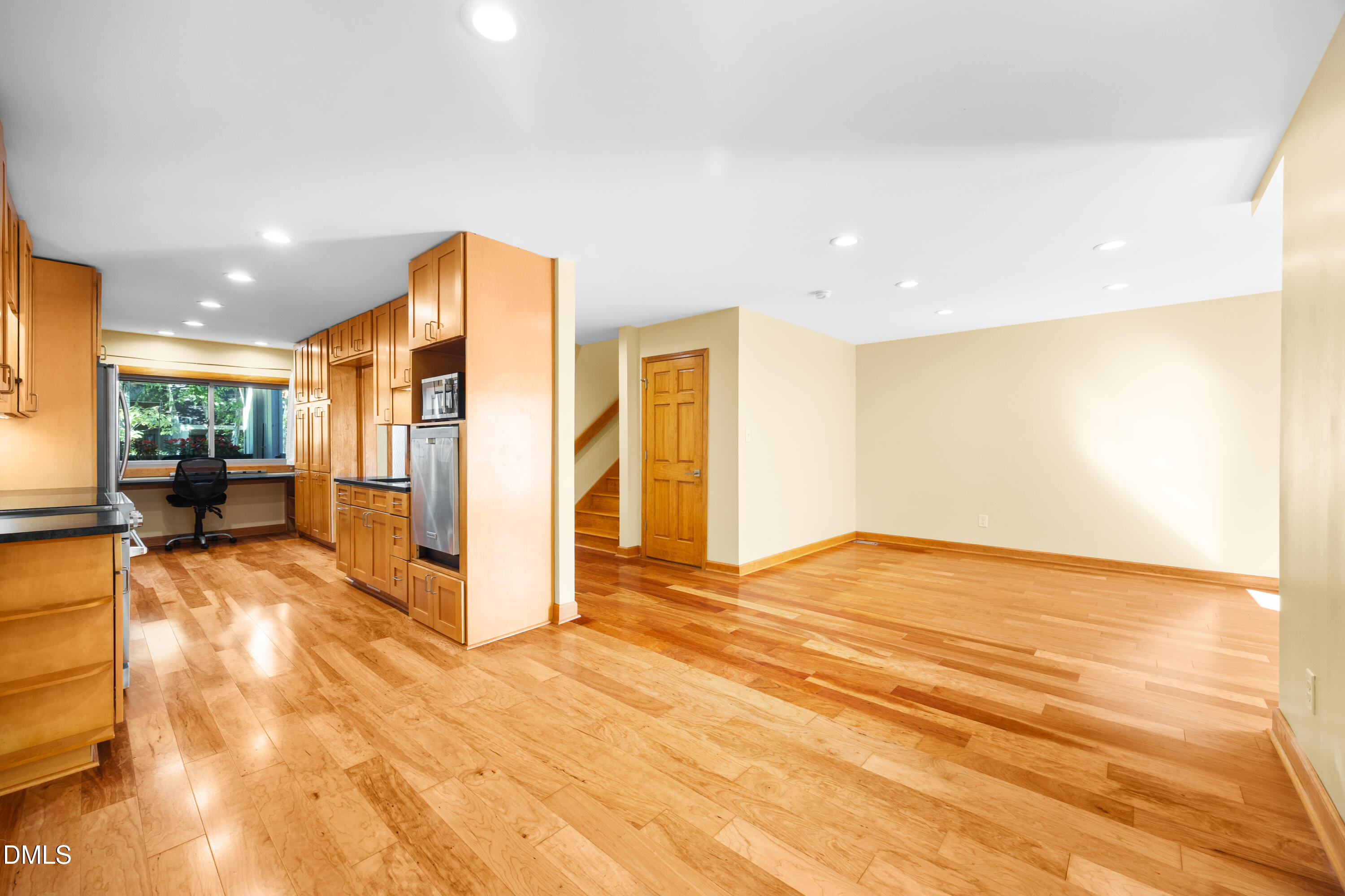 4100 Five Oaks Drive Property Photo 16