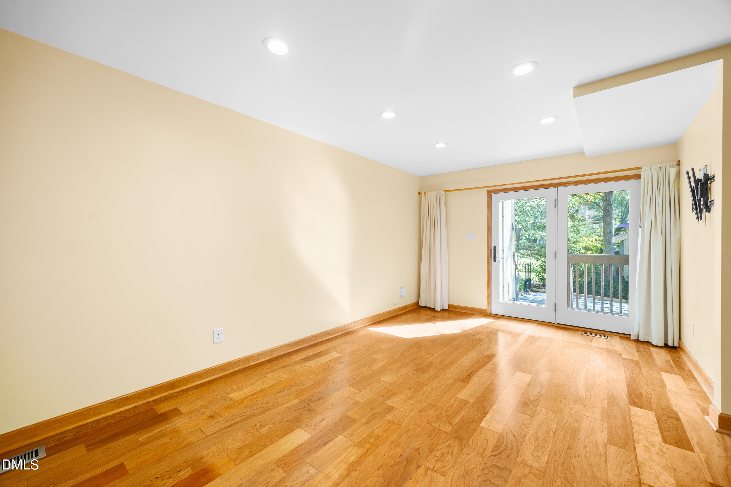 4100 Five Oaks Drive Property Photo 66