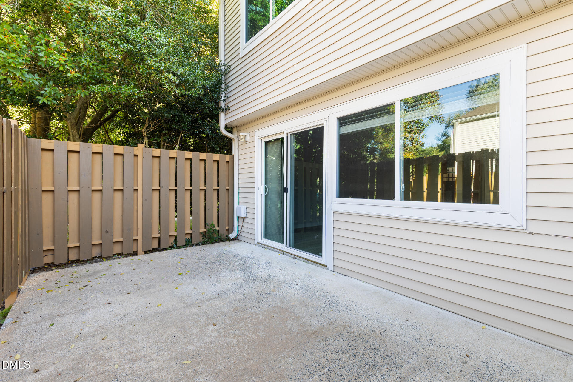 220 Elizabeth Street Apt G15 Property Photo 6