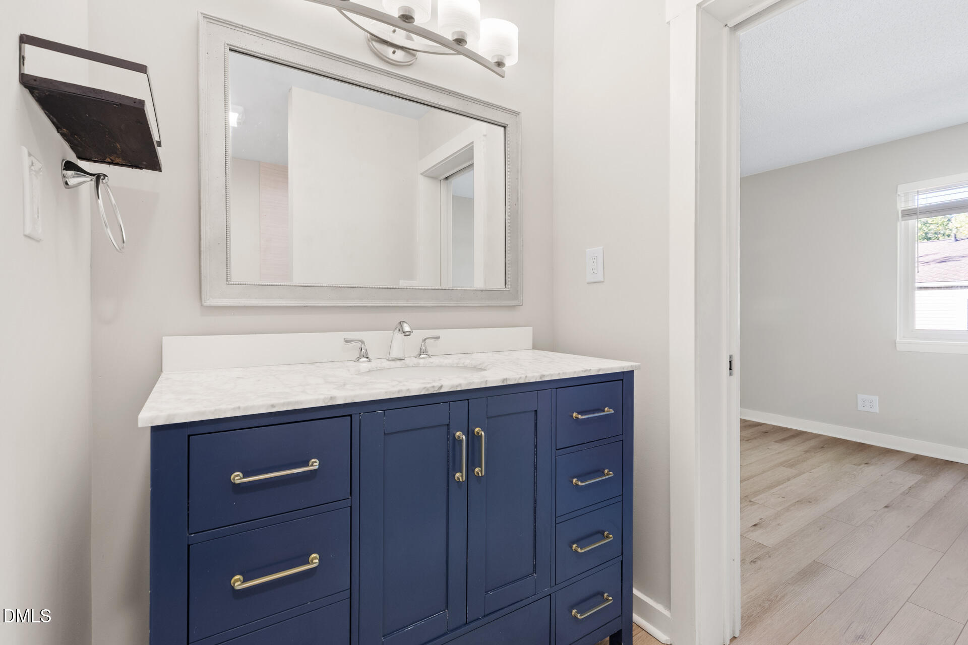 220 Elizabeth Street Apt G15 Property Photo 13