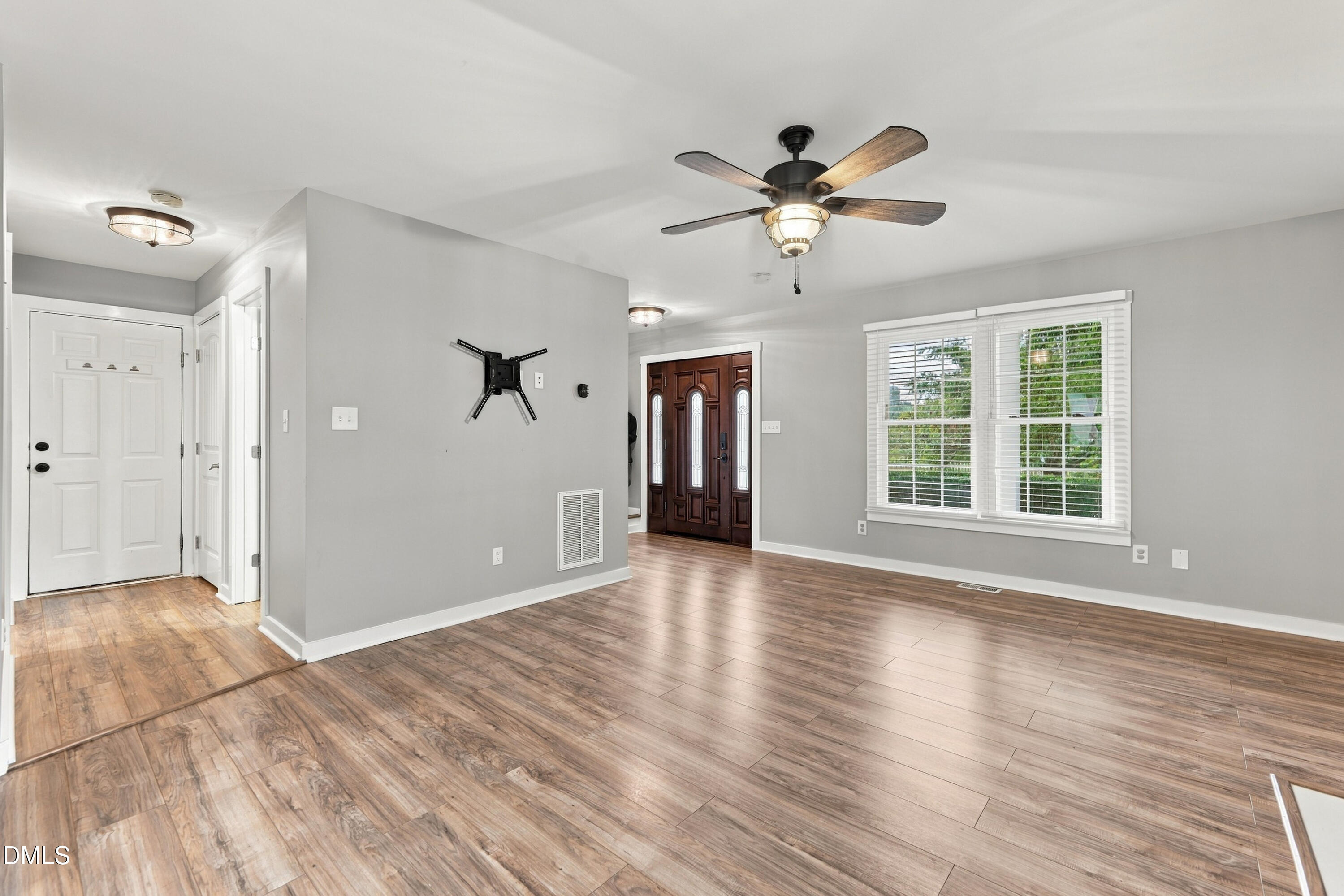 7341 Westworth Drive Property Photo 10