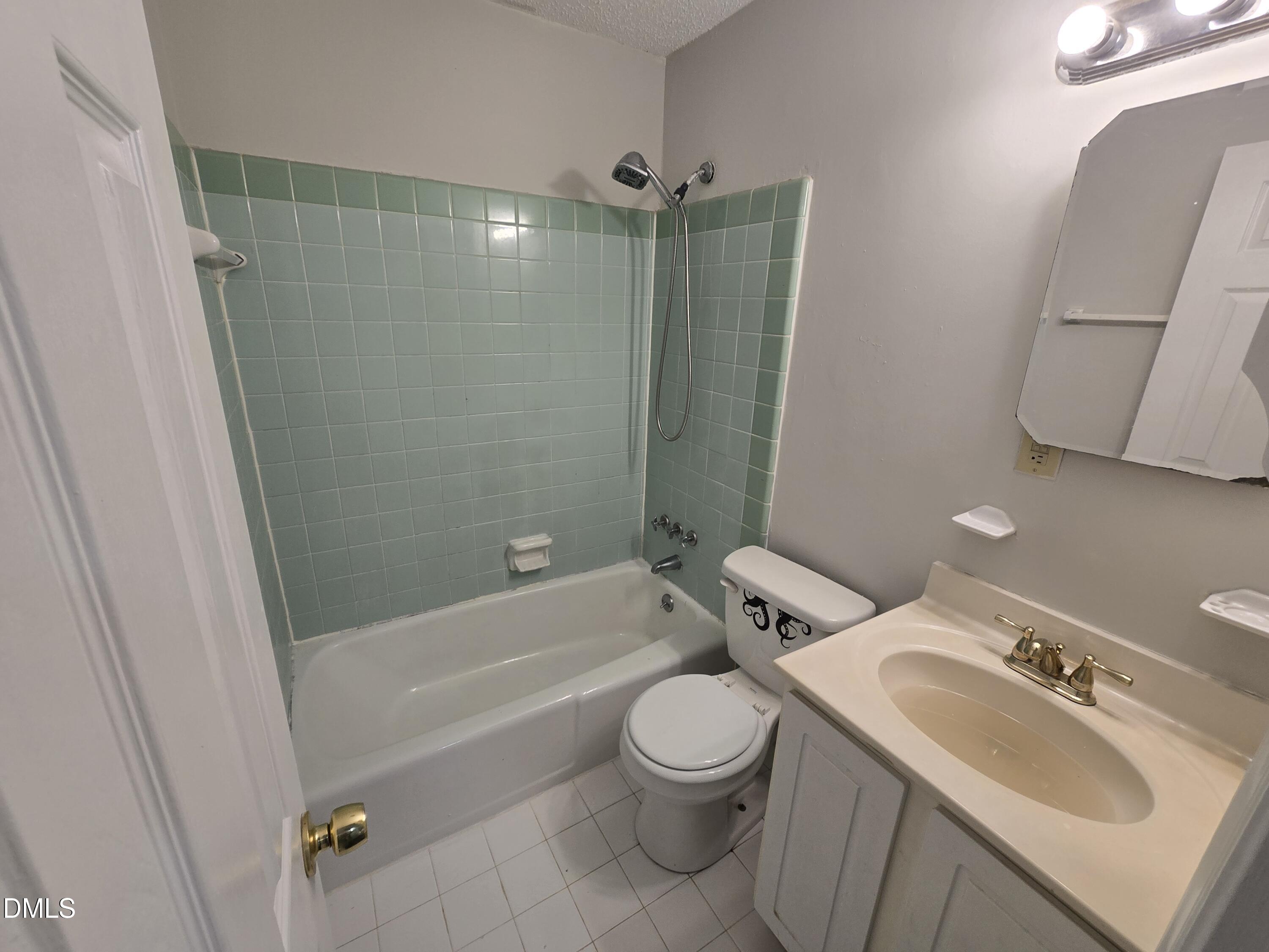 4812 Blue Bird Court A Property Photo 26