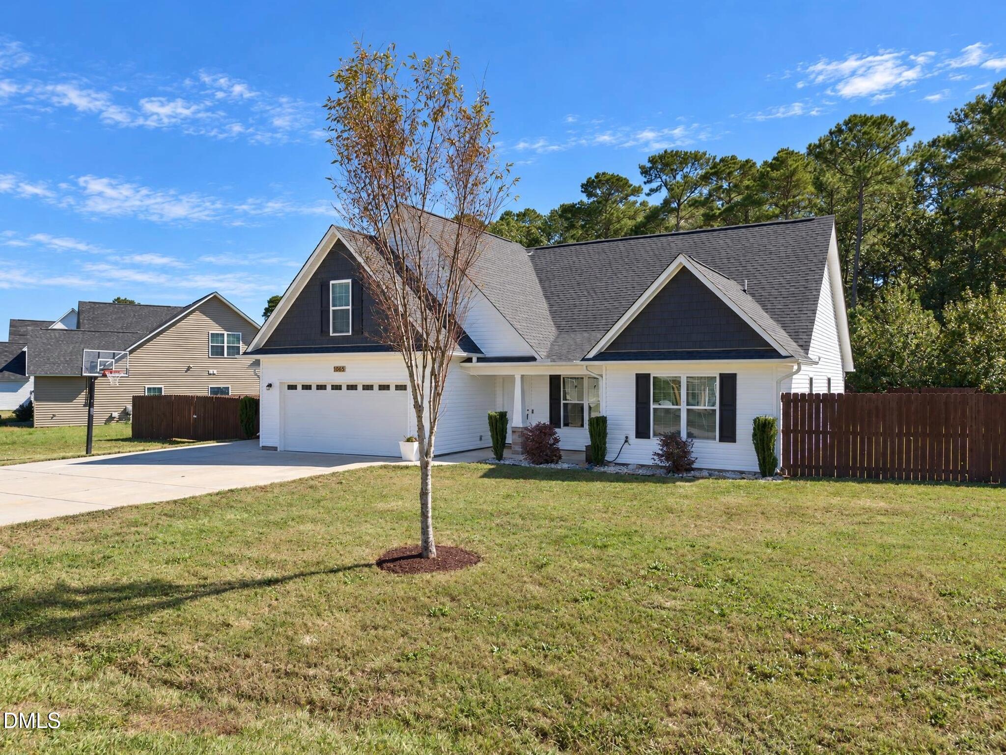 1065 Moonland Drive Property Photo 2