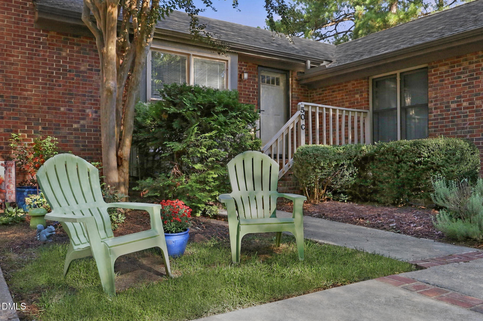 200 W Woodcroft Parkway 50c Property Photo 2