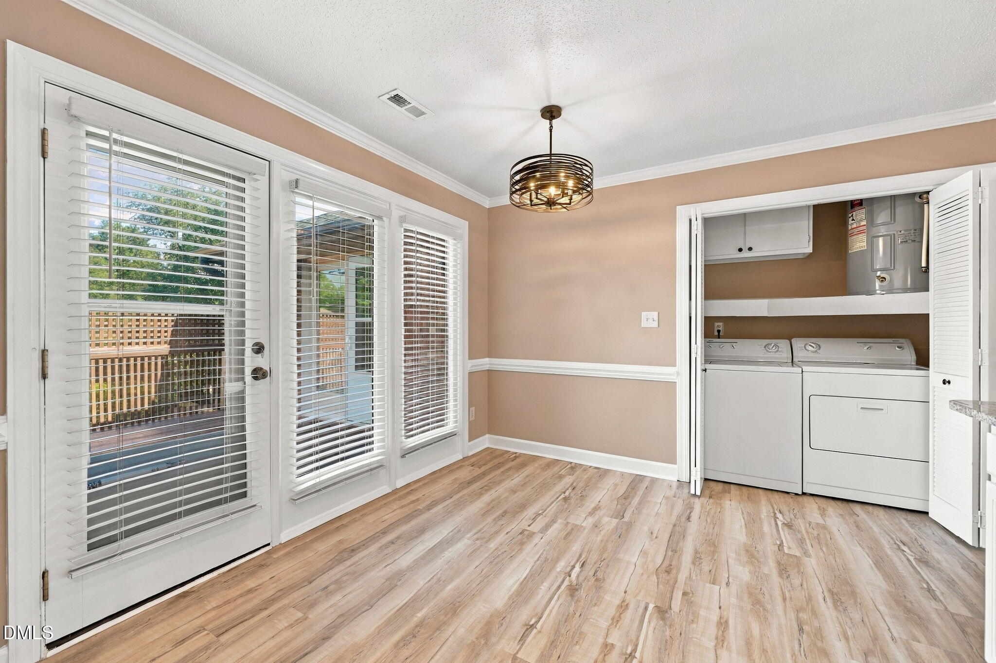 200 W Woodcroft Parkway 50c Property Photo 17