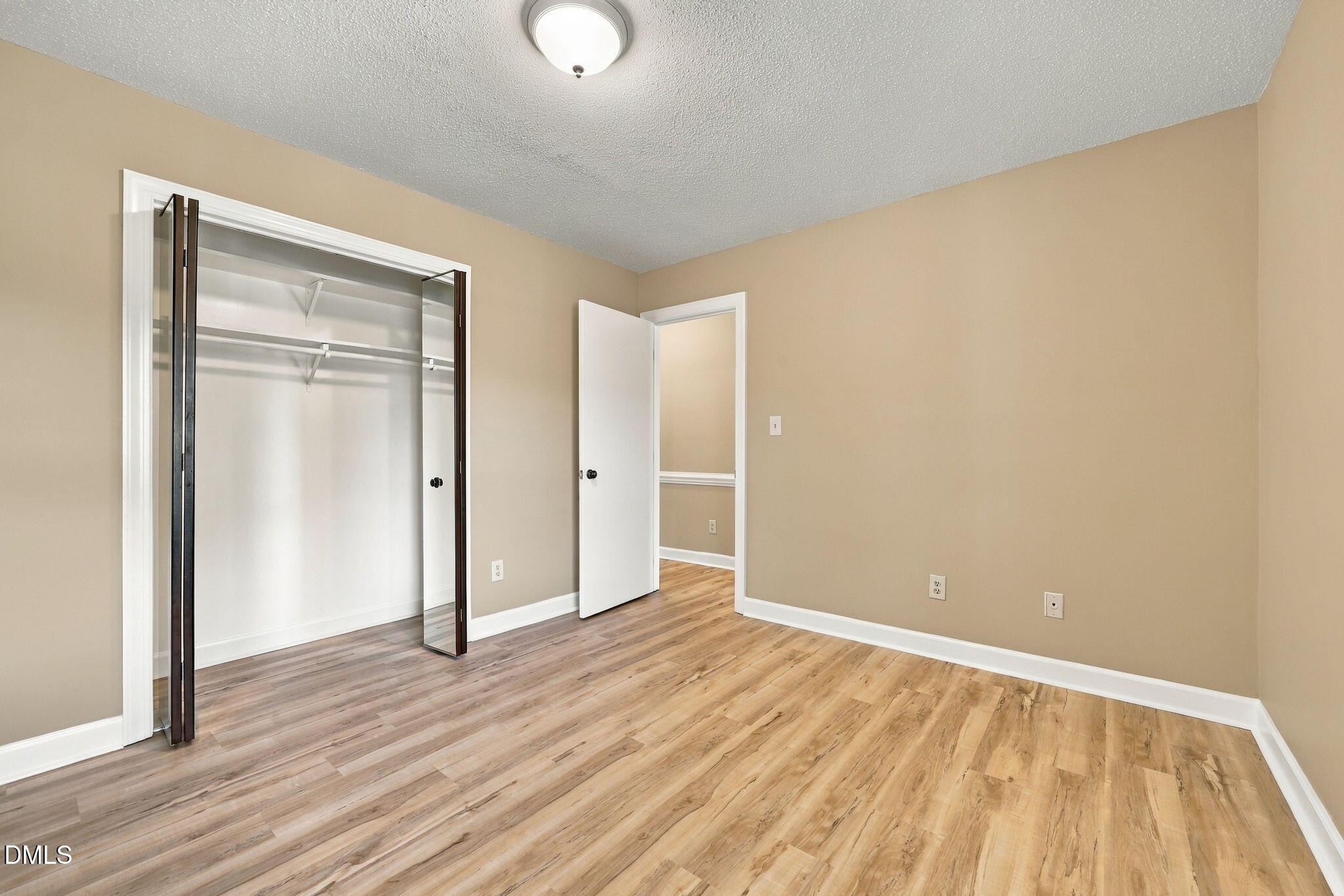 200 W Woodcroft Parkway 50c Property Photo 29