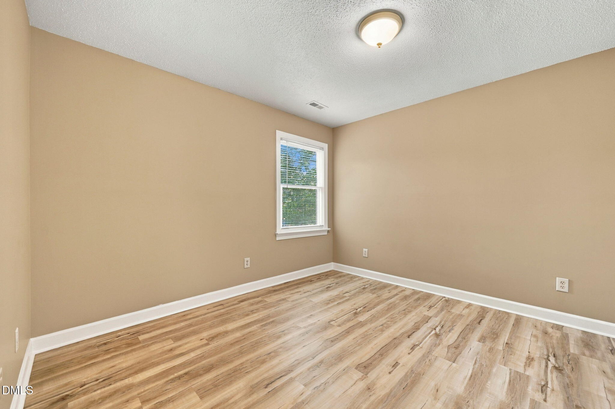 200 W Woodcroft Parkway 50c Property Photo 31