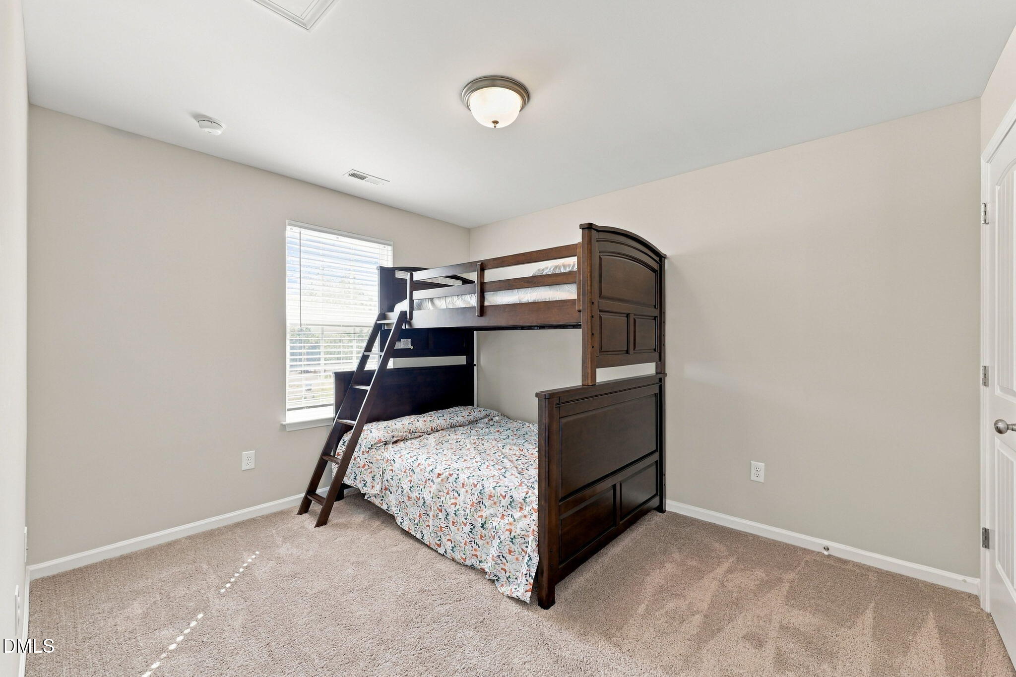 2170 Campbell Loop Property Photo 18